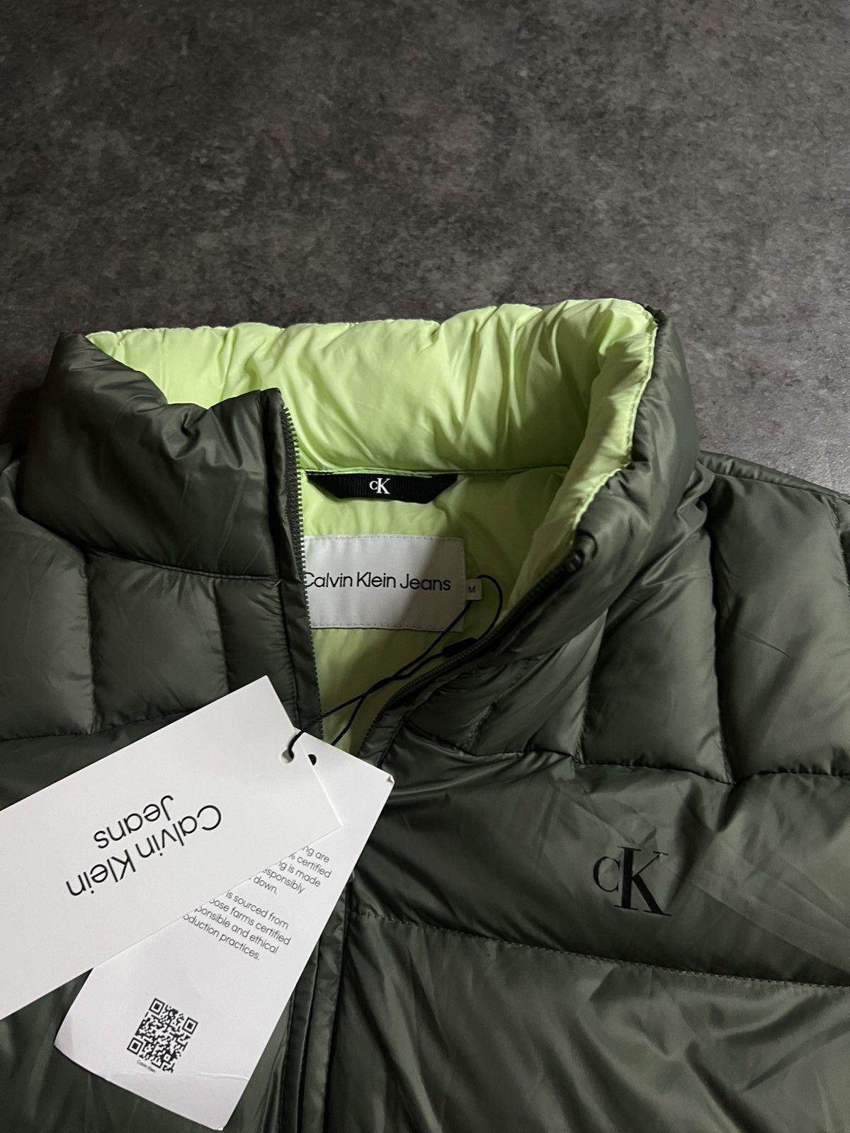 Calvin Klein New down jacket Calvin Klein Size M / US 6-8 / IT 42-44 - 4 Thumbnail