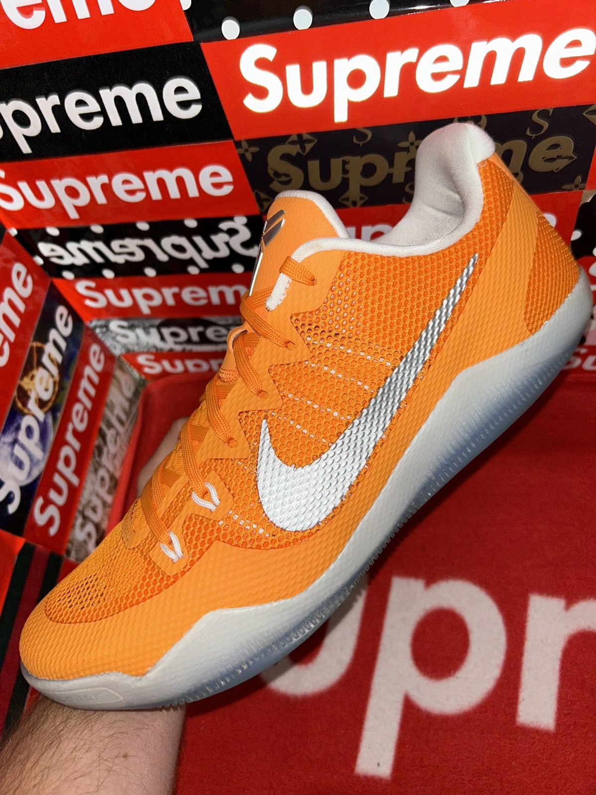 Nike Nike Kobe 11 TB 'Orange' 856485 881 15 VNDS Promo Sample Size US 15 / EU 48 - 6 Thumbnail