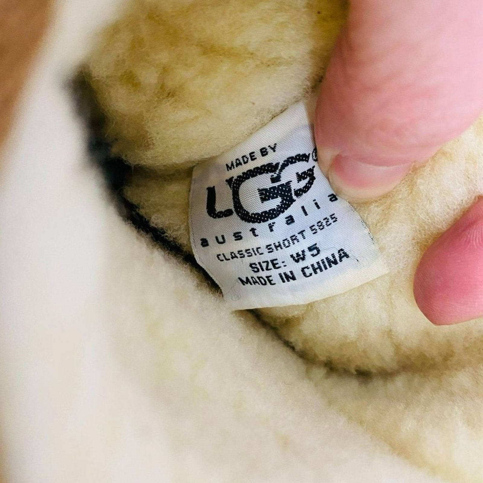 Ugg Ugg Classic Short II Boot Chestnut Womens 5 Size US 5 / IT 35 - 8 Thumbnail