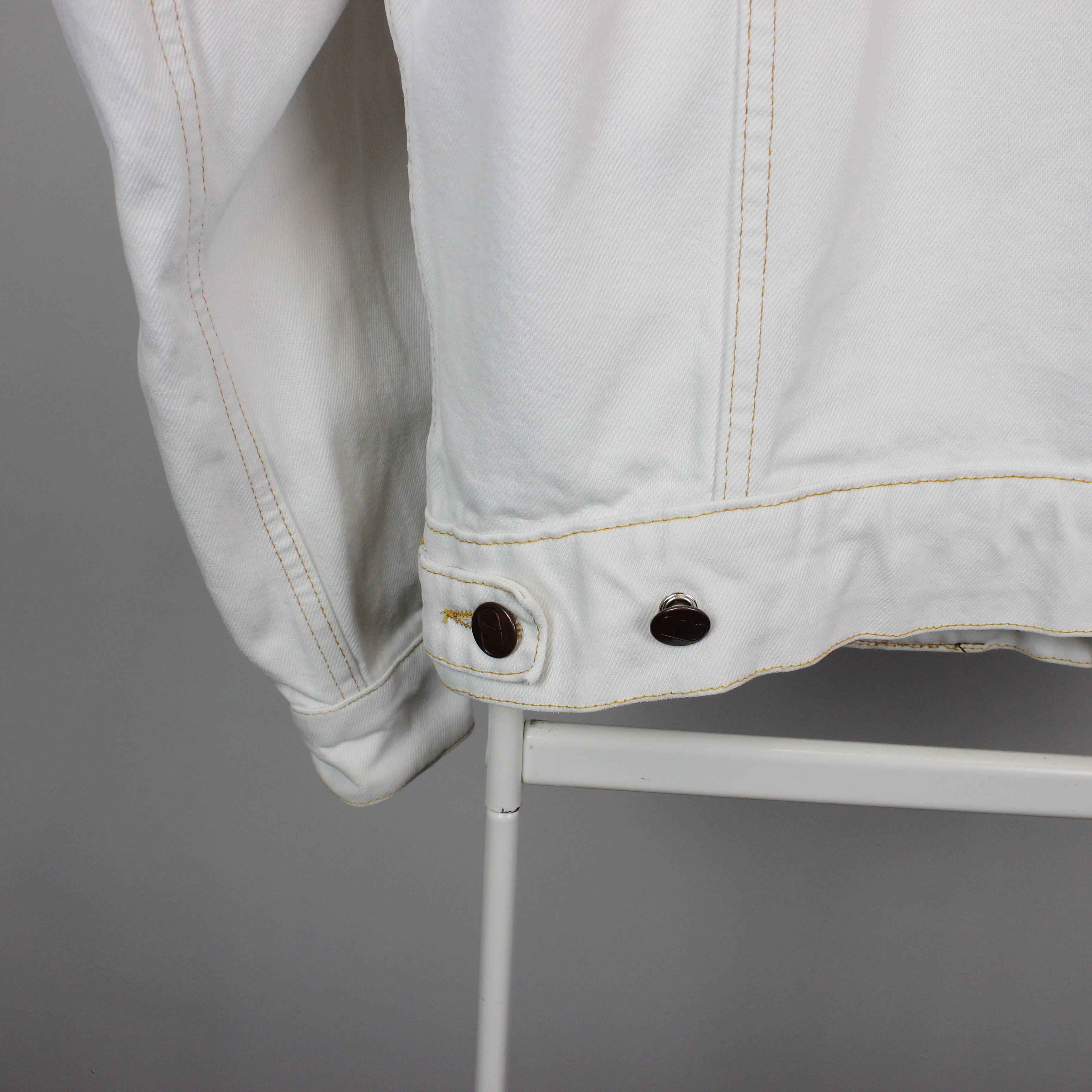 Valentino Valentino denim jacket vintage white heavy L XL Size US L / EU 52-54 / 3 - 5 Thumbnail