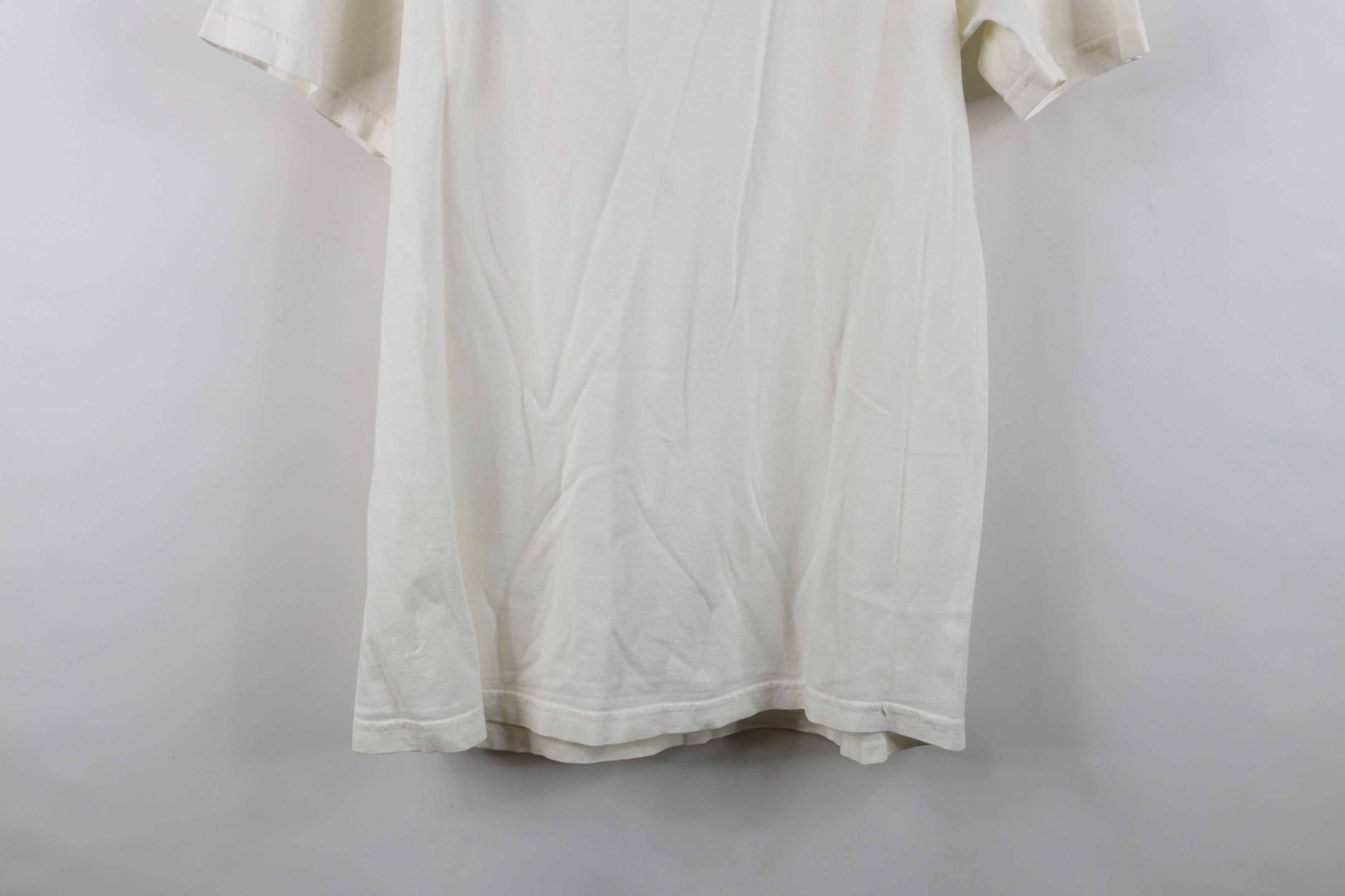 Vintage Vintage 90s Community College Radiology T-Shirt White Cotton Size US L / EU 52-54 / 3 - 10 Thumbnail
