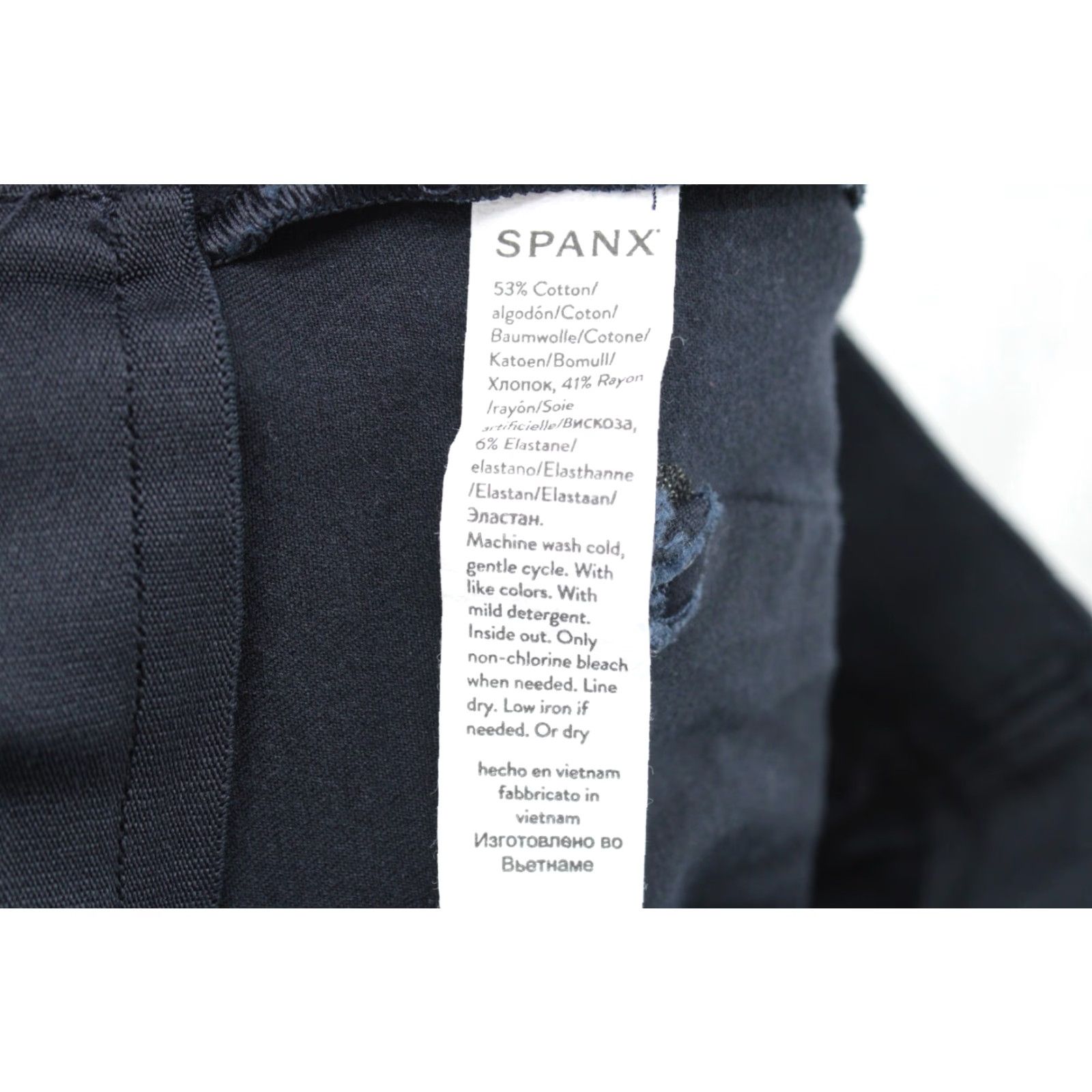 Spanx Spanx Pants Women's Small Navy Blue On The Go Kick Flare Stretch Pant Size 28" / US 6 / IT 42 - 7 Thumbnail