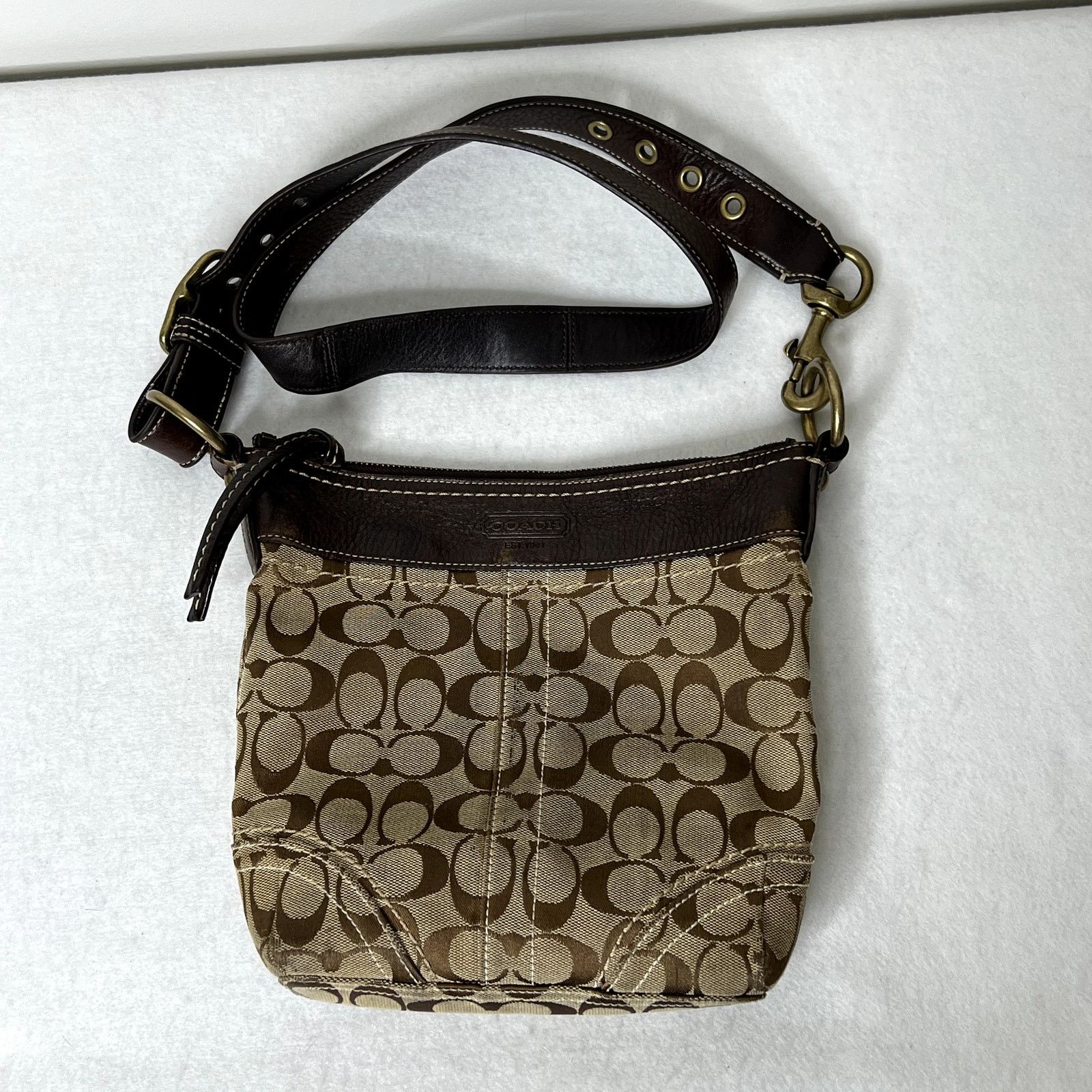 Coach Vintage Coach Signature Crossbody Shoulder Bag Size ONE SIZE - 3 Thumbnail