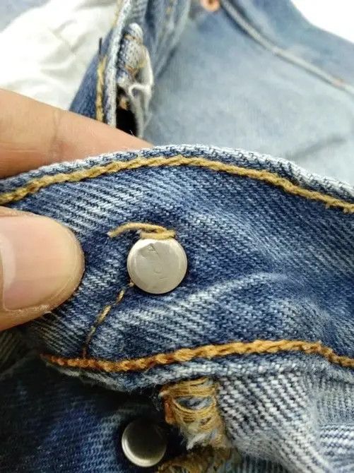 Levi's Vintage Levi's 501 Blue Washed Distressed Jeans 40x30 Size US 40 / EU 56 - 7 Thumbnail