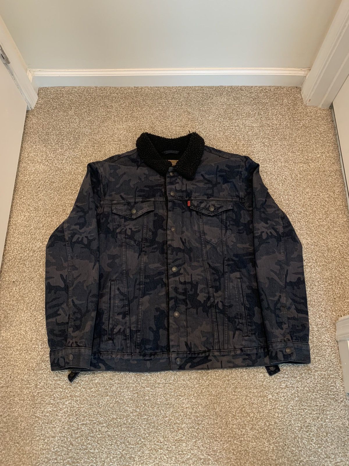 image of Levis Levi Fresh Leaves Justin Timberlake Camo Denim Jacket in Blue, Men's (Size 2XL)