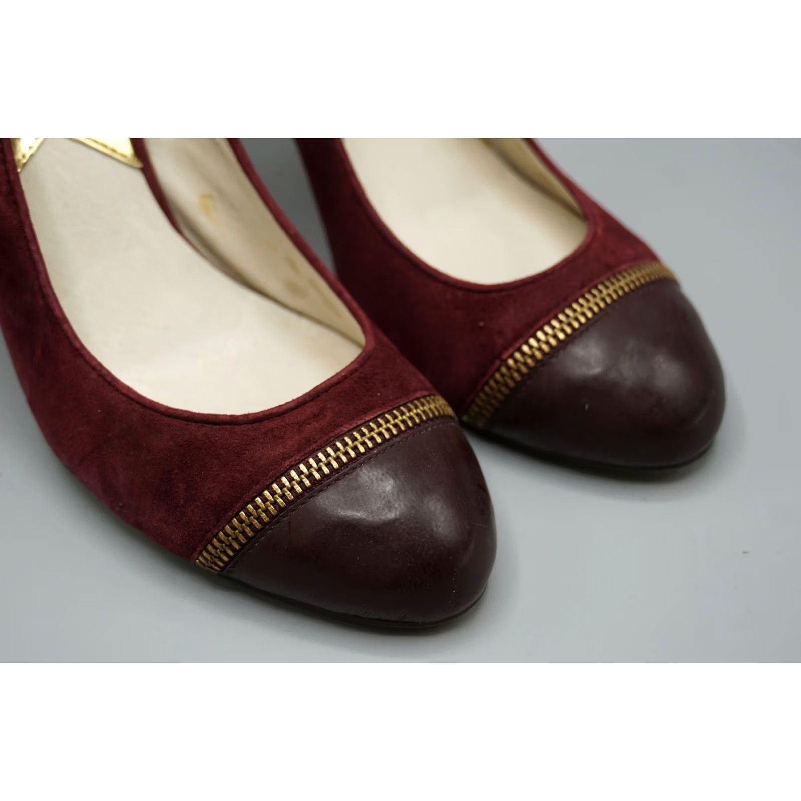 Michael Kors VINTAGE Michael Kors Women's 10M Maroon Suede Brown Leather Cap Toe Zipper Stiletto Pump Heel Size ONE SIZE - 2 Thumbnail