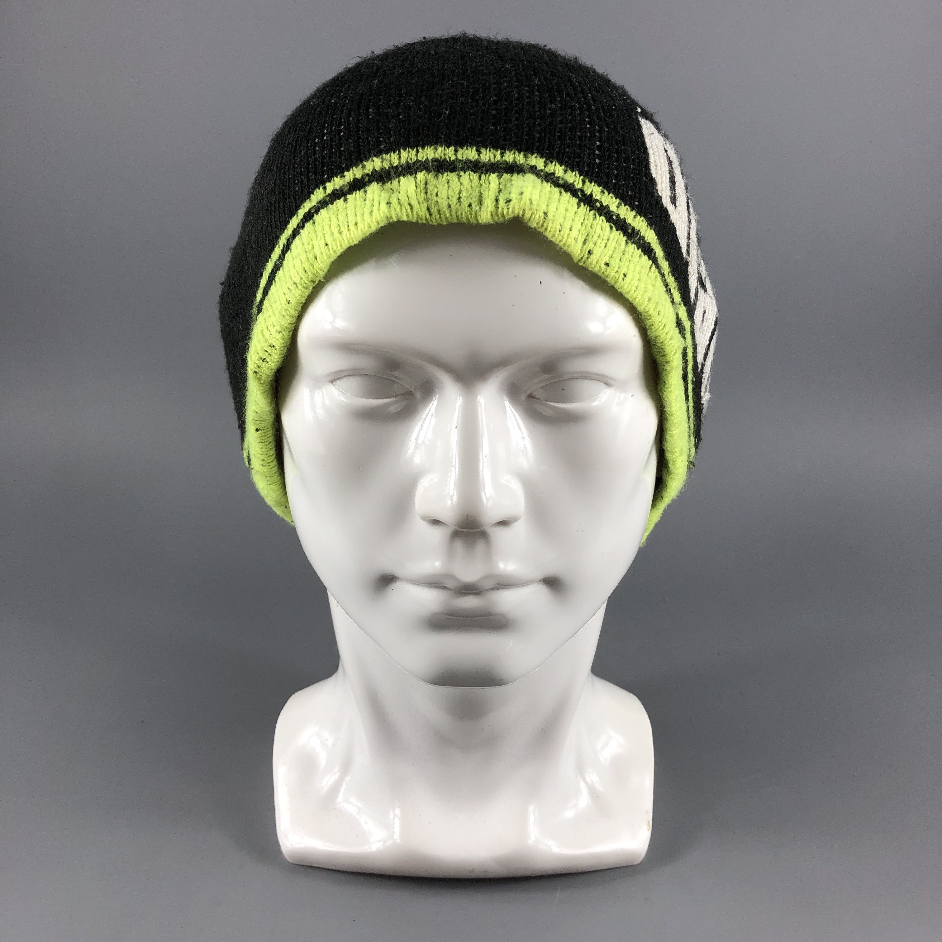 image of Diadora Beanie Snow Hat Snow Cap B062, Men's