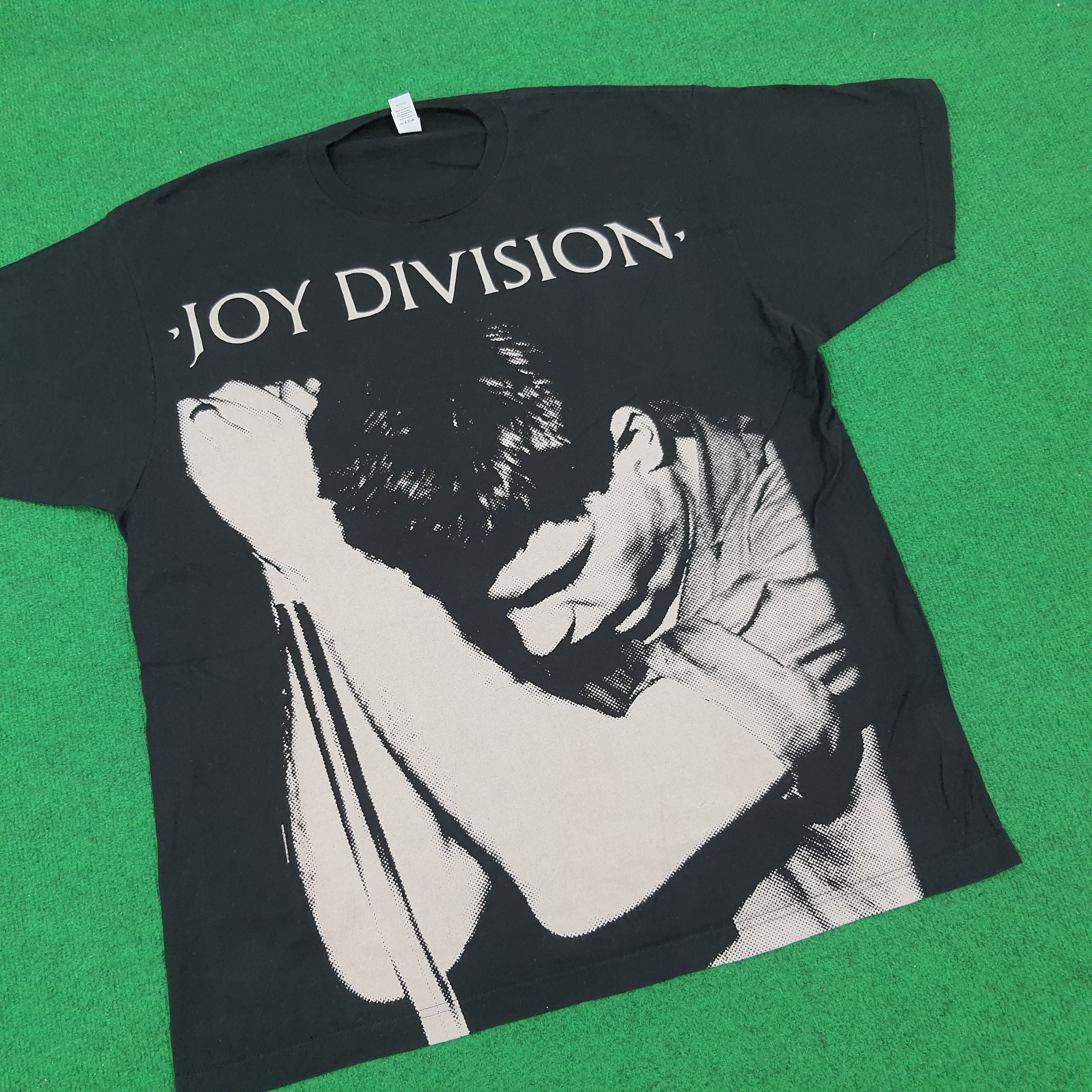 Band Tees × Vintage Vintage Joy Division American Rock Band Tshirt Size US XL / EU 56 / 4 - 2 Thumbnail