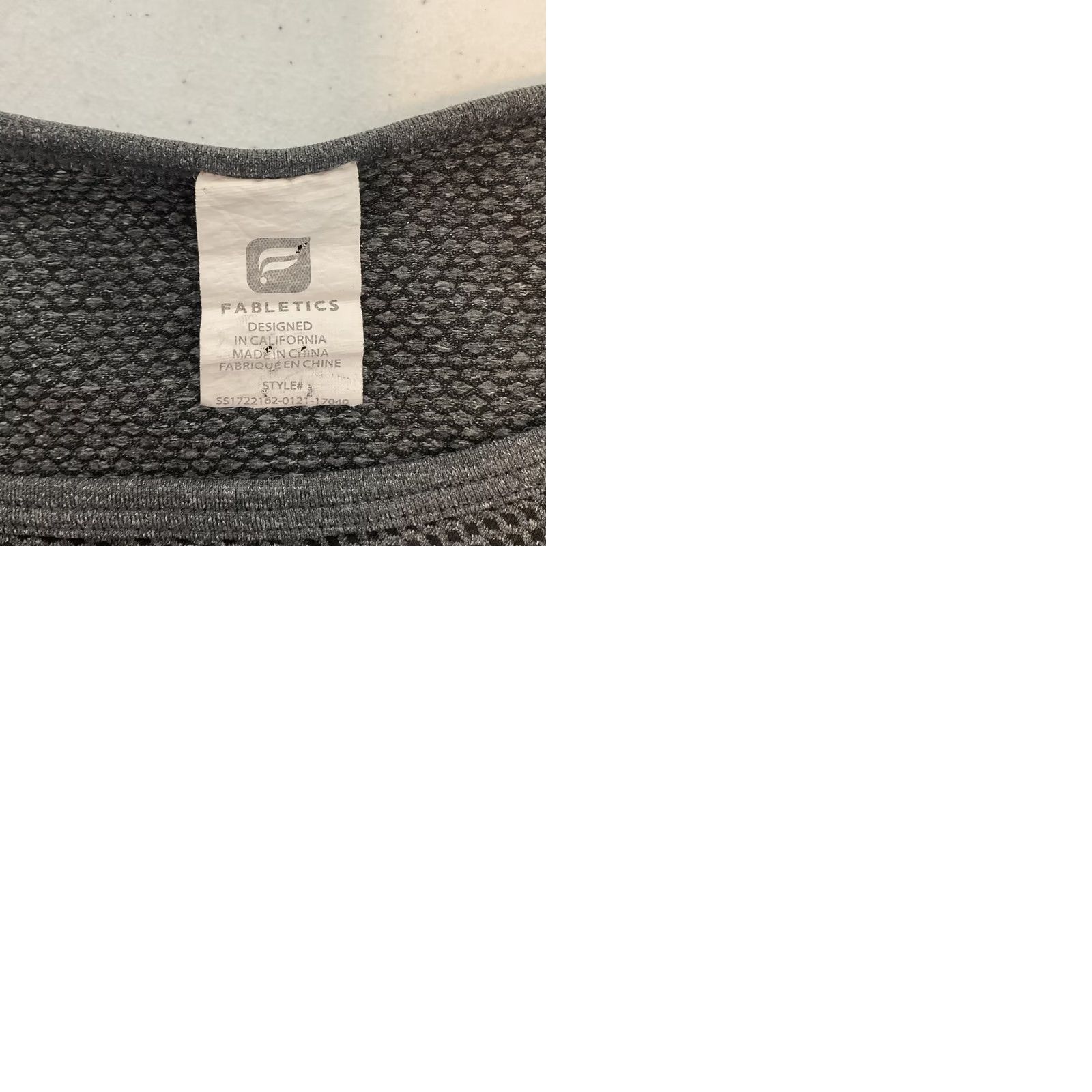 Fabletics VINTAGE Fabletics Delta Seamless Short-Sleeve Tee Top Dark Grey/Vanilla Large Womens Size L / US 10 / IT 46 - 9 Thumbnail