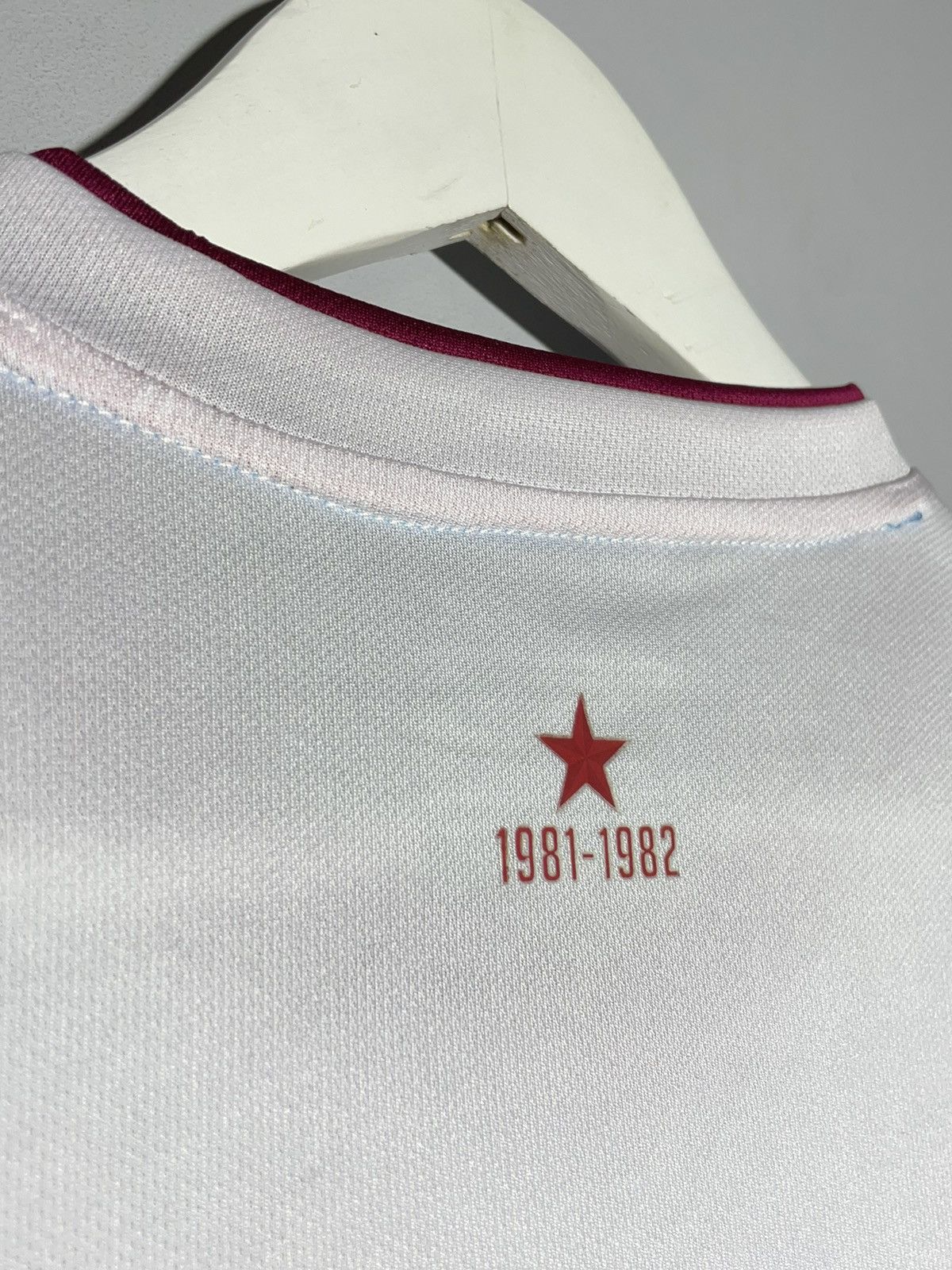 Kappa Aston Villa Kappa 2021/22 Away Y2k Streetwear Football Shirt Size US S / EU 44-46 / 1 - 9 Thumbnail