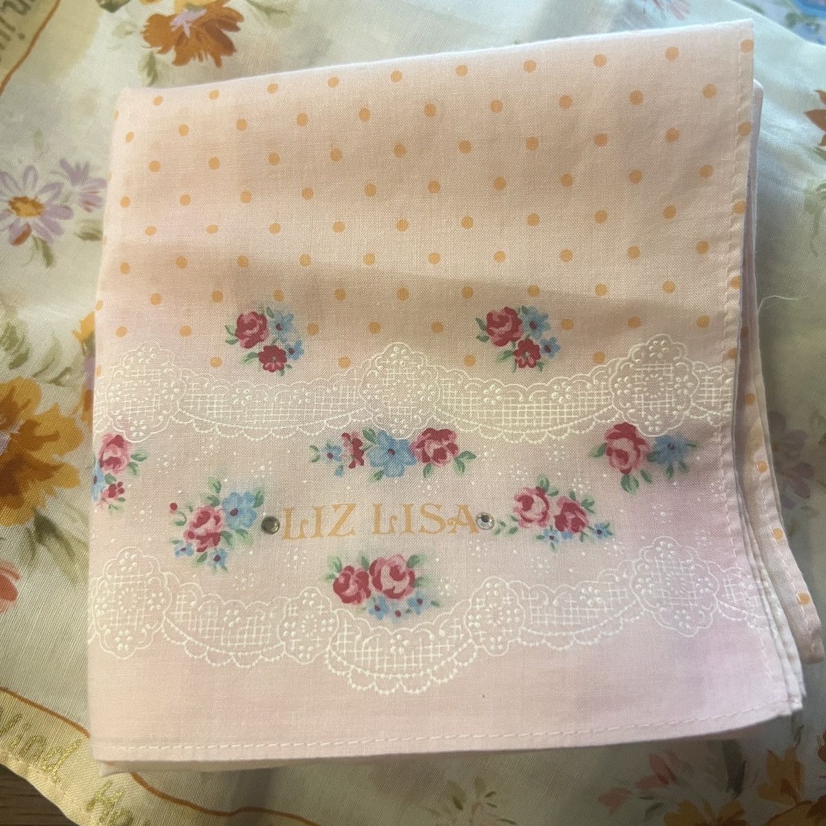 Japanese Brand LIZ LISA HANDKERCHIEF Size ONE SIZE - 1 Thumbnail