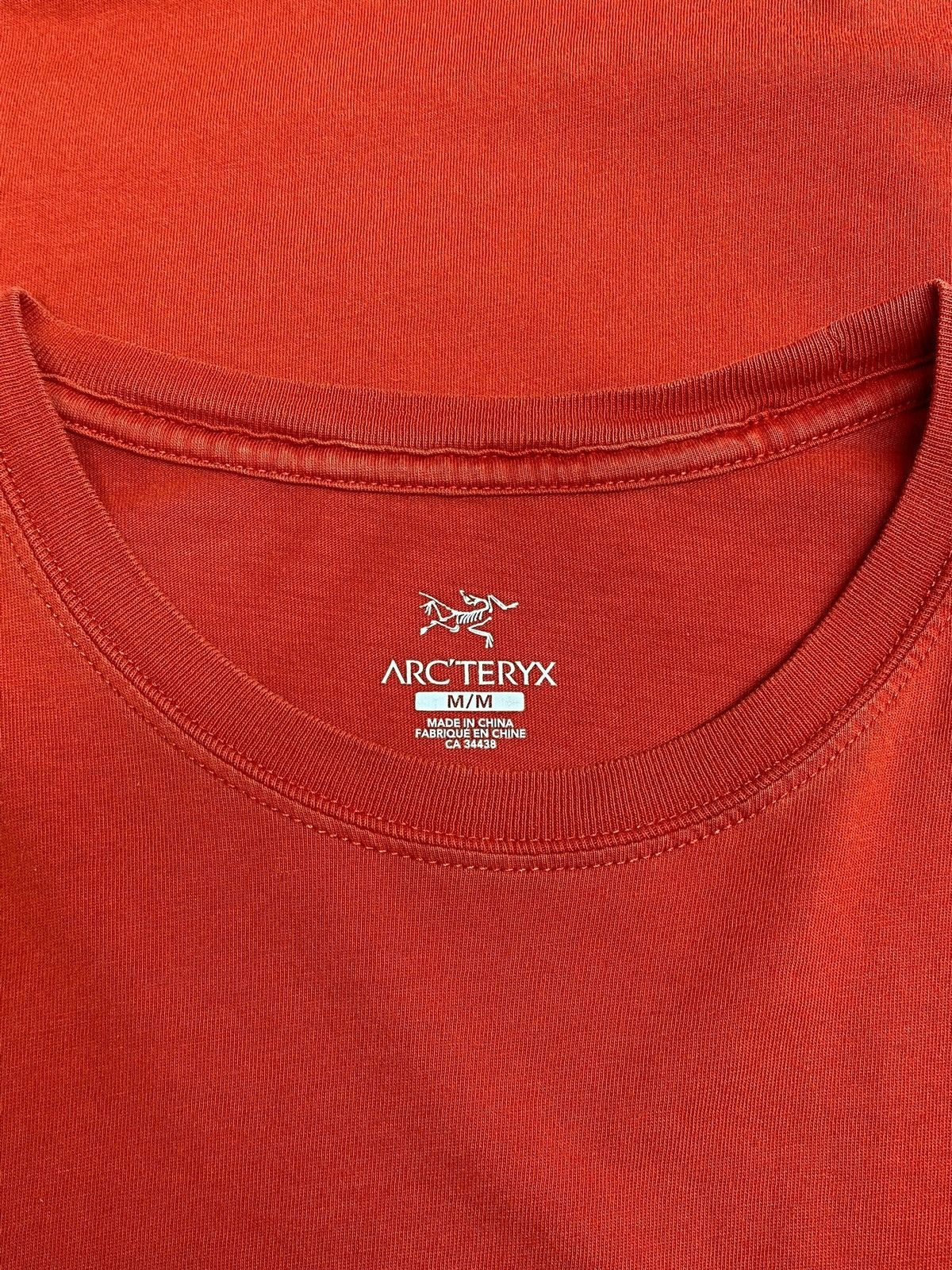 Arc'teryx 🔥 ARC’TERYX RED TEE MINIMAL LOGO TECH GORPCORE STAPLE Size US M / EU 48-50 / 2 - 9 Thumbnail