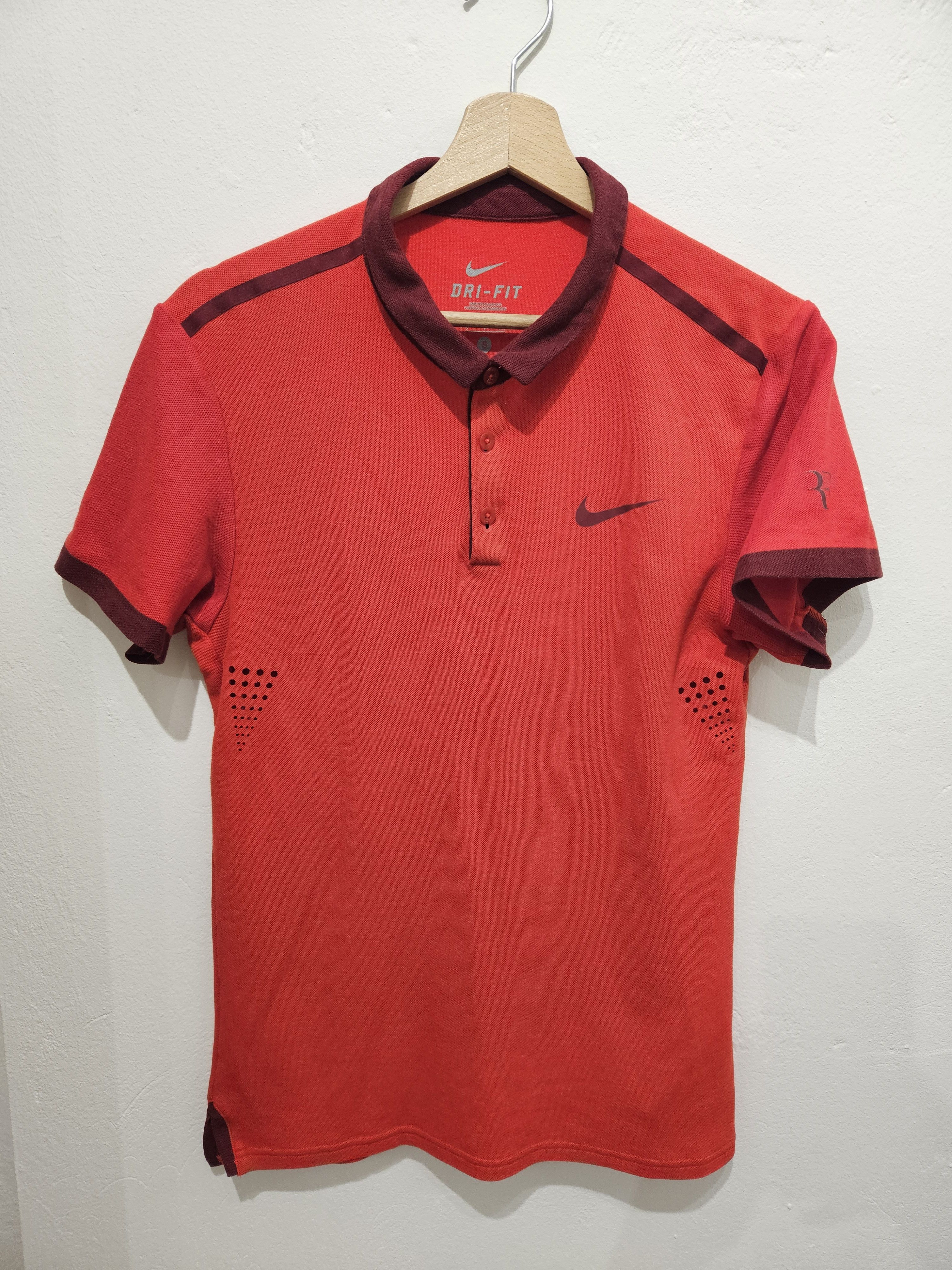 Nike NIKE ROGER FEDERER RF 2014 SHANGHAI BASEL ATP FINALS POLO Size US S / EU 44-46 / 1 - 1 Thumbnail