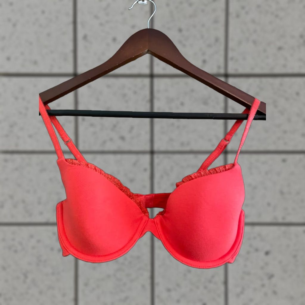 Victoria's Secret Victoria's Secret Red Demi with Lace Bra 34C Womens Size ONE SIZE - 1 Thumbnail
