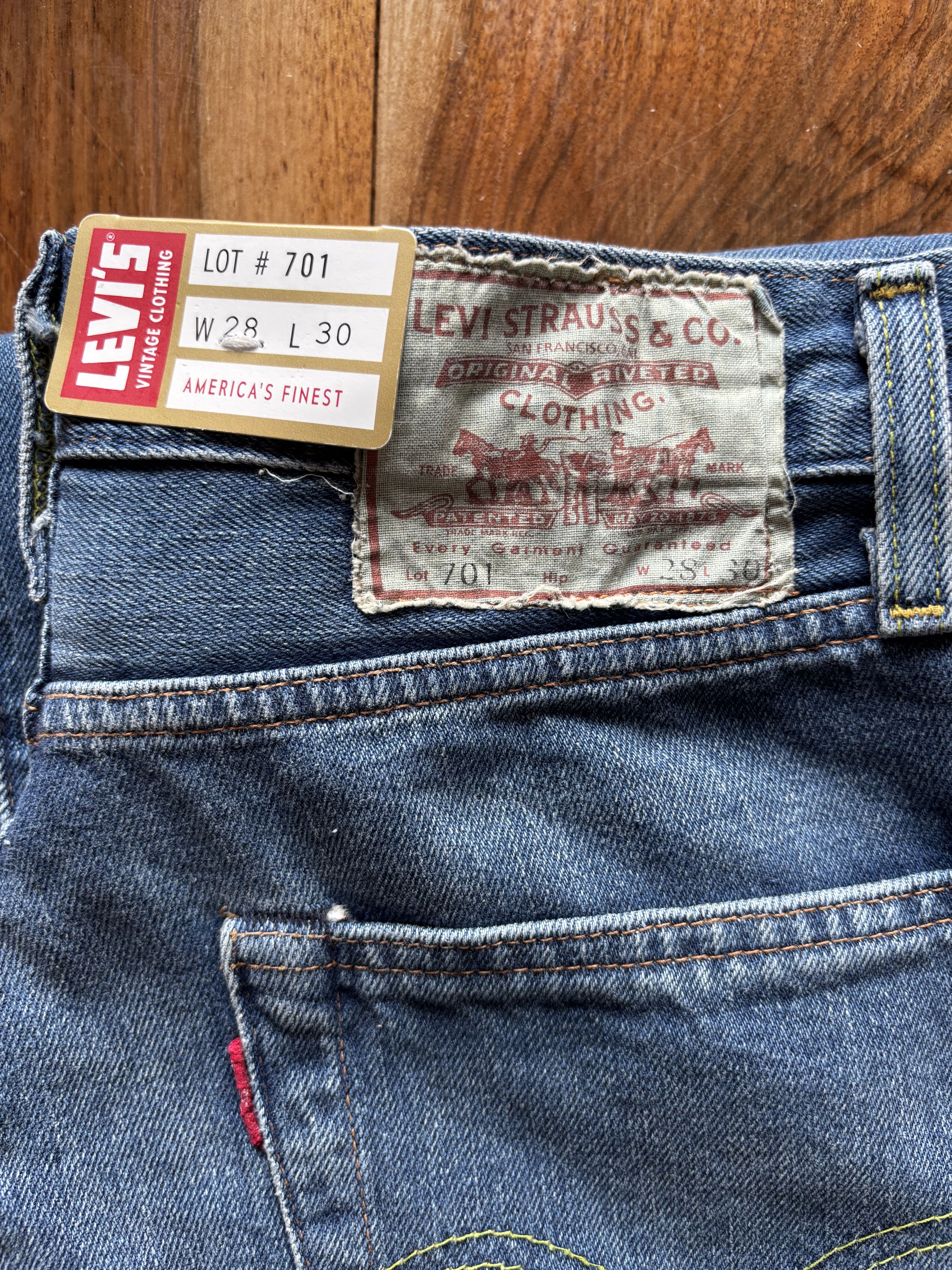 Levi's Vintage Clothing LVC 701 1950s Japanese Selvedge Denim — W28 L30 — NWT Size 28" / US 6 / IT 42 - 5 Thumbnail