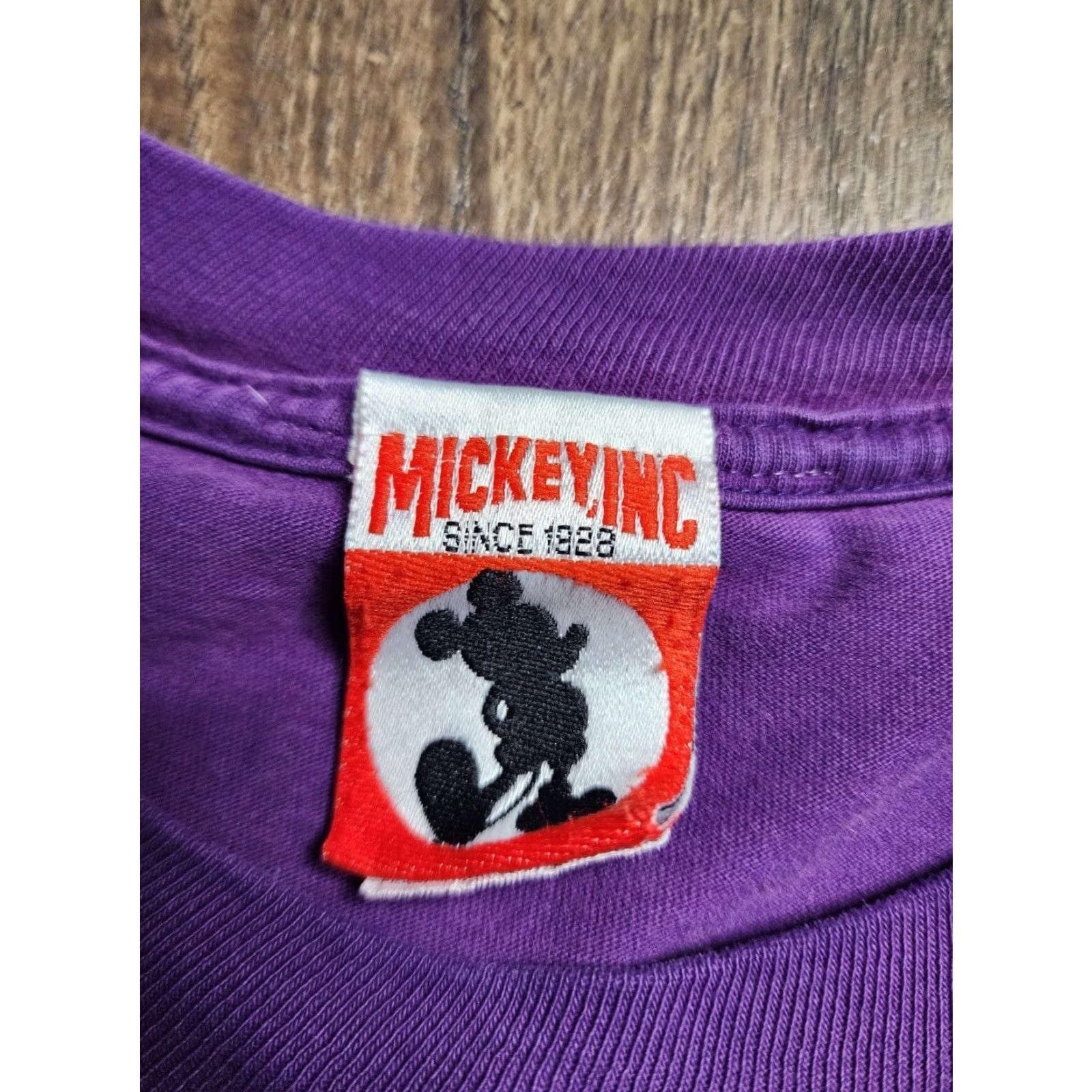 Disney VINTAGE Disney Men T-Shirt Mickey Mouse Cartoon 90s Short Sleeve Purple Cotton Large Size US L / EU 52-54 / 3 - 2 Thumbnail