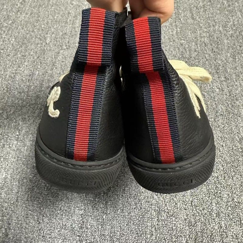 Gucci Gucci High-Top Sneakers with Love Design Size US 8 / EU 41 - 3 Thumbnail