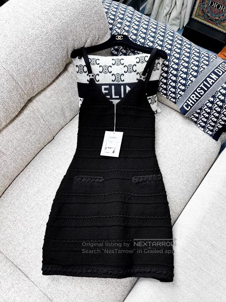 Chanel Chanel Knitted dress with diamond buckles and straps Size XS / US 0-2 / IT 36-38 - 2 Thumbnail