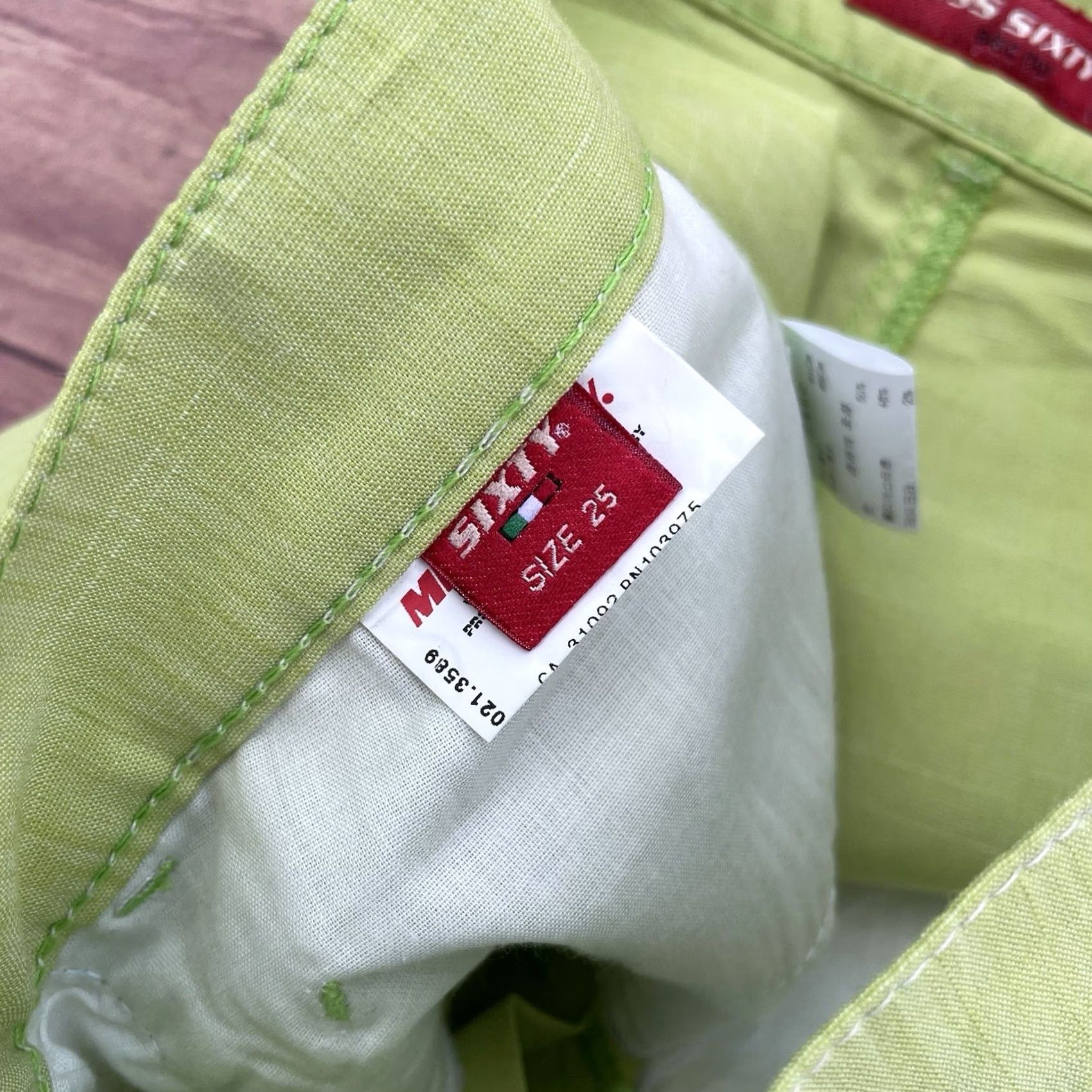 Miss Sixty VINTAGE Miss Sixty Capri Jeans Women 90s Lime Green Cotton 25 Inseam 25 Pockets 5-Pocket Denim Italy Size 42" / US 20 - 5 Thumbnail