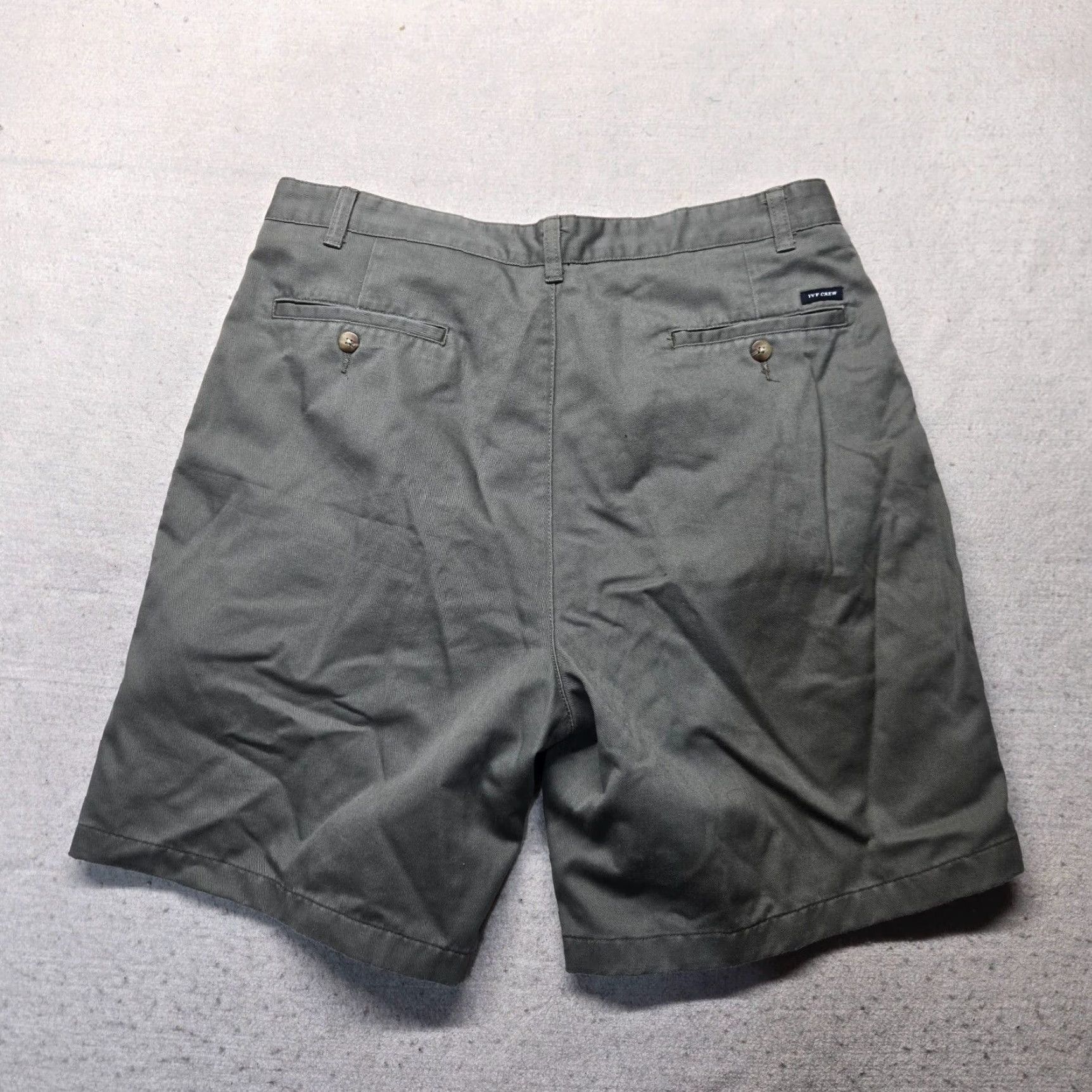 Vintage Vintage Ivy Crew Men's Gray Flat Front Cotton Casual Shorts Size 36 Size US 36 / EU 52 - 8 Thumbnail