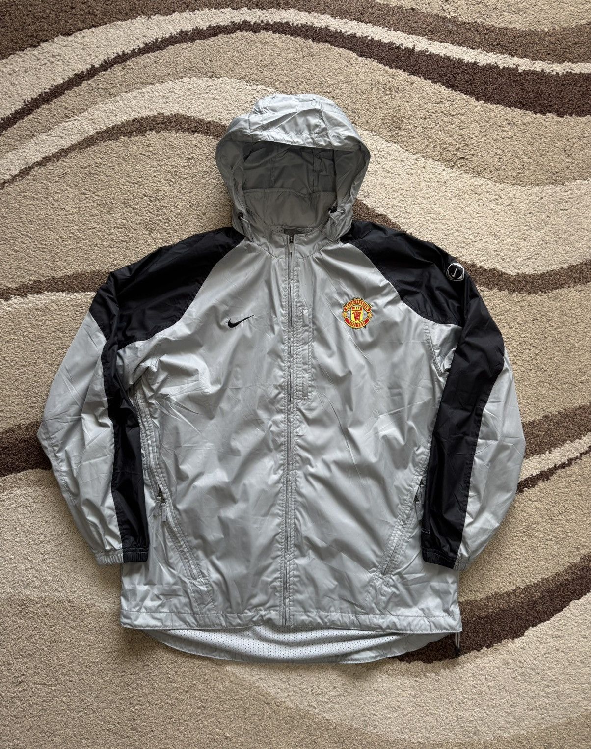 Nike Vintage Nike Manchester United Clima-Fit Jacket Vodafone Era Size US XL / EU 56 / 4 - 7 Thumbnail