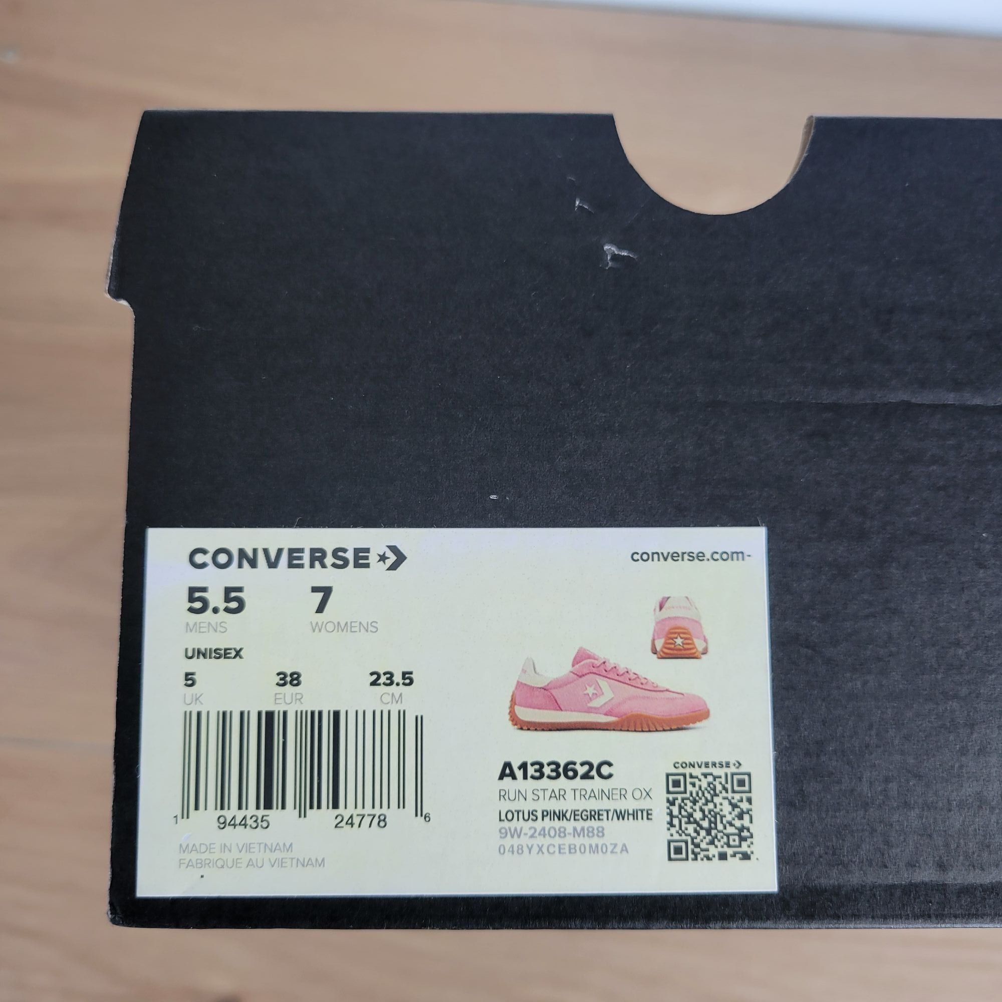 Converse ⭐Converse Run Star Trainer Ox Sz 7 Women Casual Shoes Suede Size US 7 / IT 37 - 8 Thumbnail