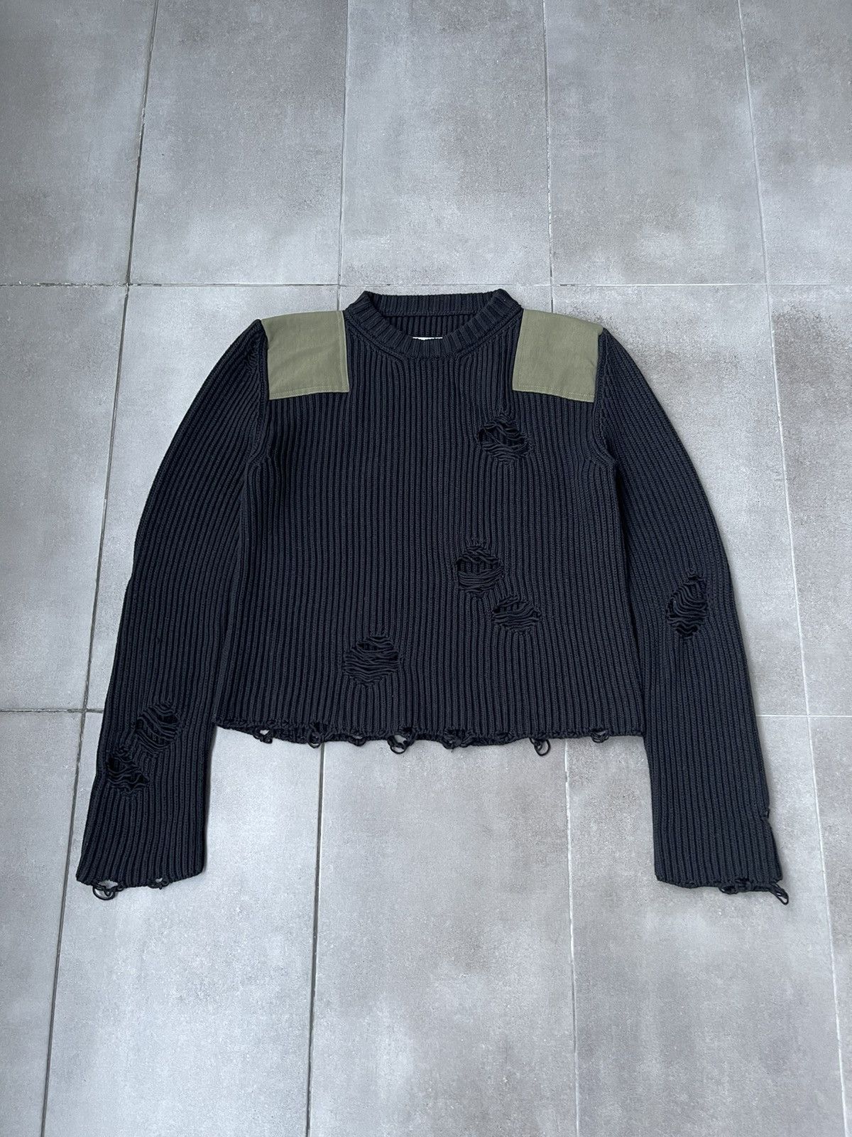 Maison Margiela !DS! SS23 Maison Margiela Distressed Black Knitted Sweater Size XXL / US 16-18 / IT 52-54 - 9 Thumbnail