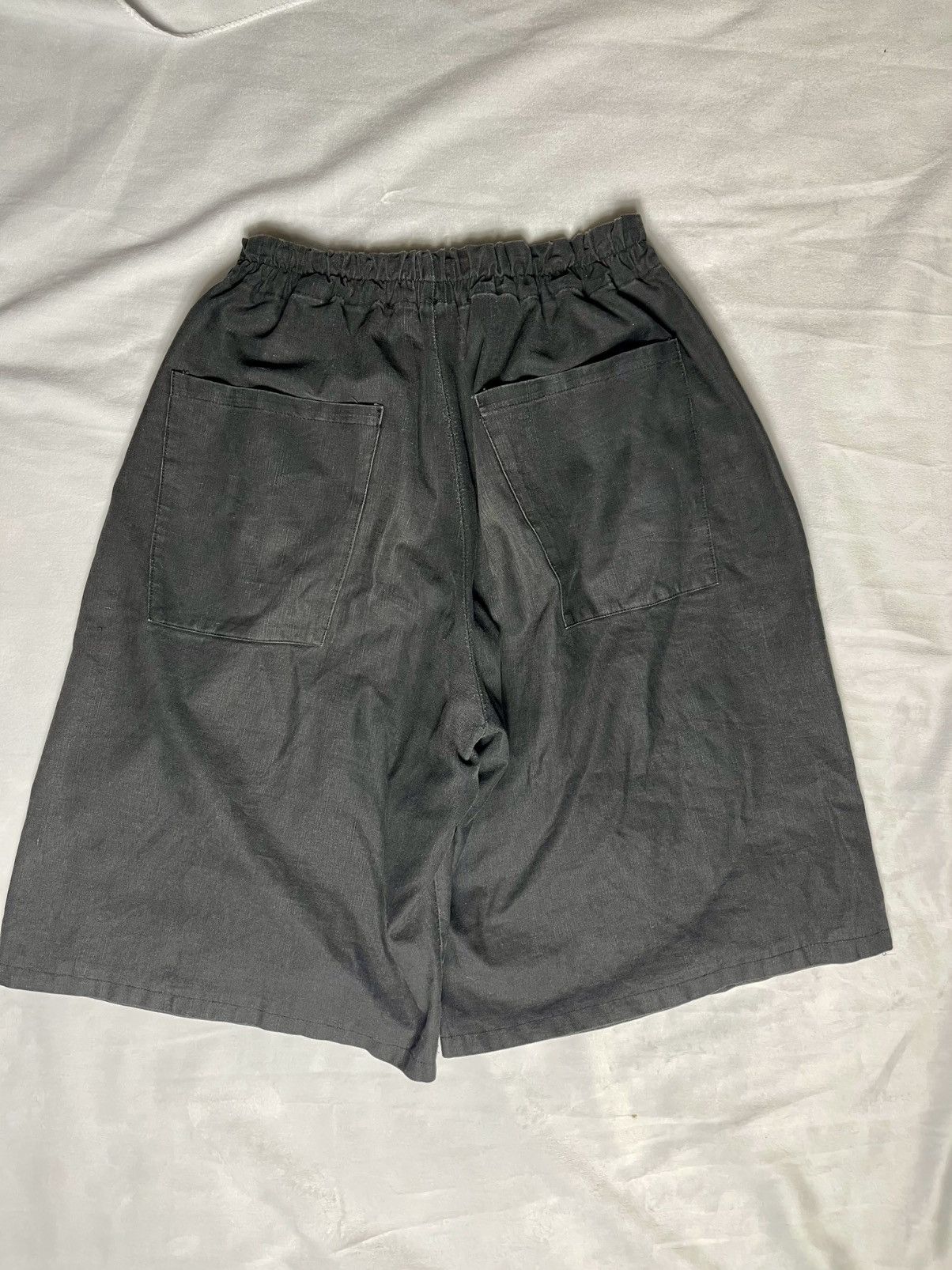 Chorley × Handmade S/S treated linen waxed carpenter cargo pod shorts Size US 34 / EU 50 - 2 Thumbnail