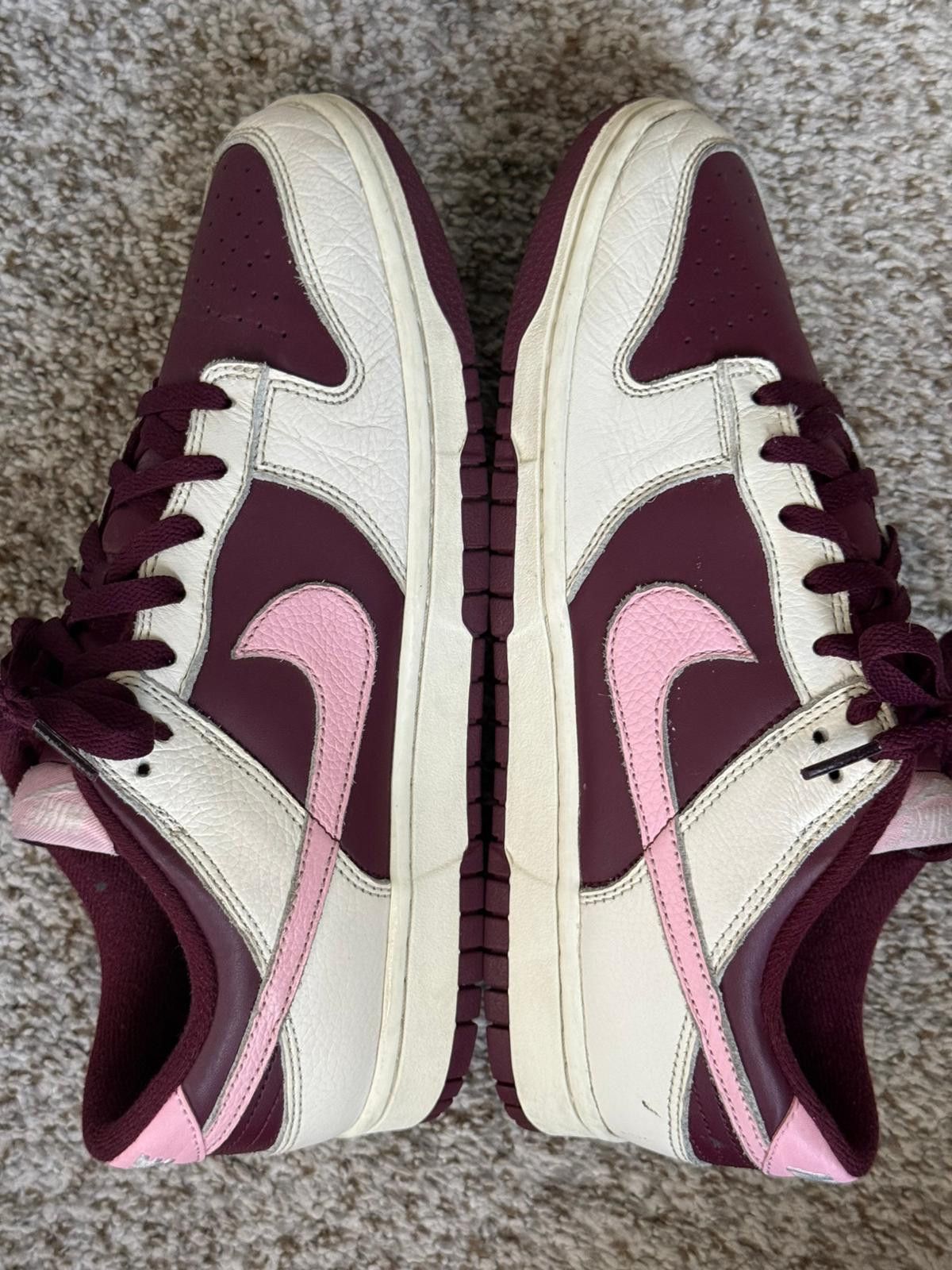 Nike Nike Dunk Low Retro "Valentine's Day" (2023) Men's Size 9.5 Size US 9.5 / EU 42-43 - 2 Thumbnail