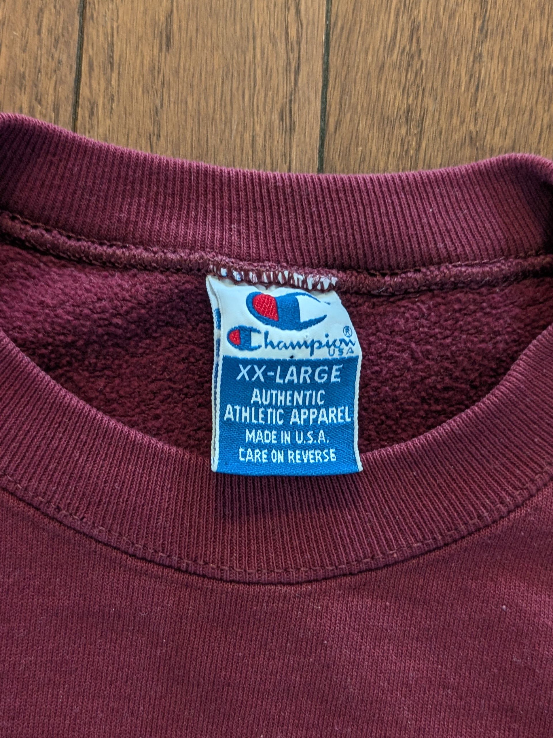 Champion University of Wisconsin PE Champion Crewneck Sz XXL Size US XXL / EU 58 / 5 - 2 Thumbnail