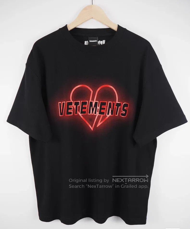 Vetements Vetements Heart logo short-sleeve Size US M / EU 48-50 / 2 - 2 Thumbnail