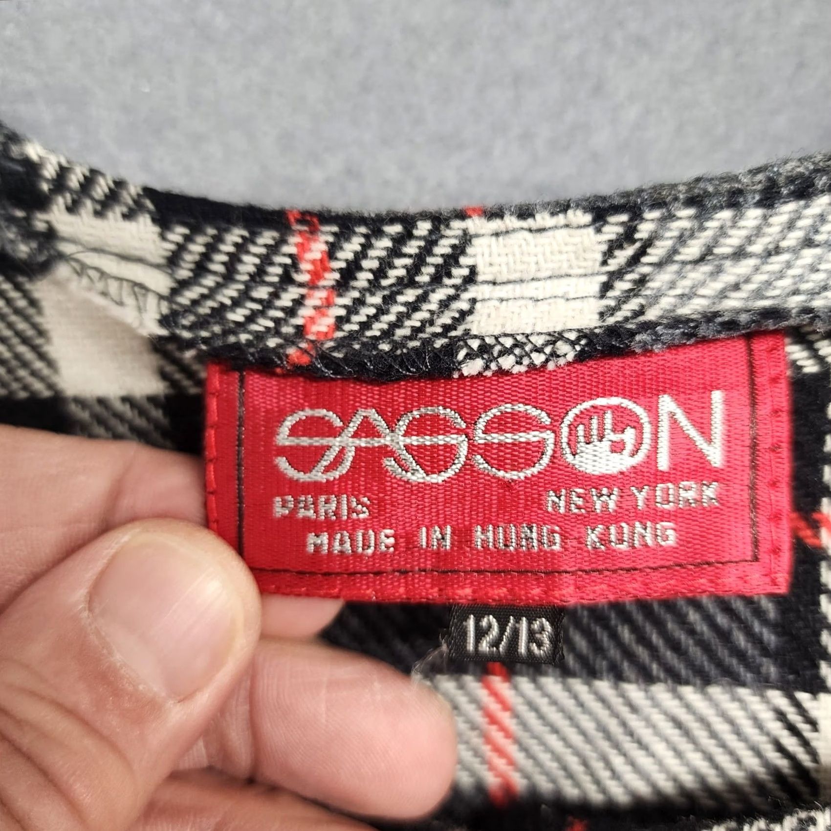 Vintage VINTAGE Sasson Dress Jumper Womens 12/13 Black Red Plaid Wool Made in Hong Kong Dress A-Line Sleeveless Knee Length Button Front Womens Size XL / US 12-14 / IT 48-50 - 3 Thumbnail