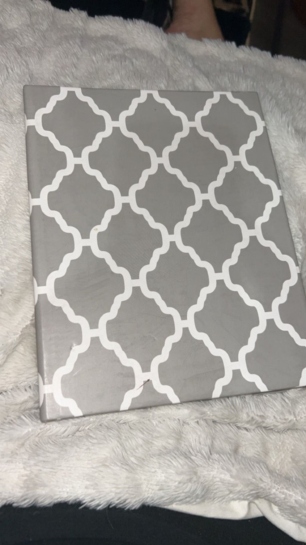 The Unbranded Brand Unisex Unbranded Office Folder One Size Gray White Size ONE SIZE - 1 Thumbnail
