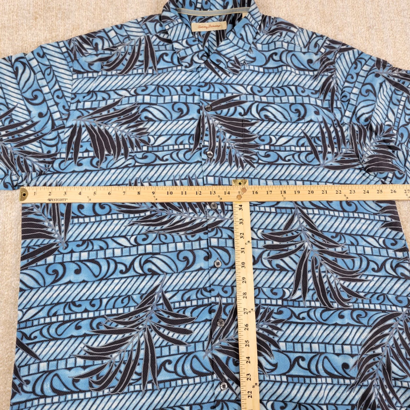 Tommy Bahama Tommy Bahama Silk Shirt Men XL Blue Floral Aztec Tribal Hawaiian Shirt - Button-Up, Short Sleeve, Collared, Casual, Travel, Regular Fit Size US XL / EU 56 / 4 - 3 Thumbnail