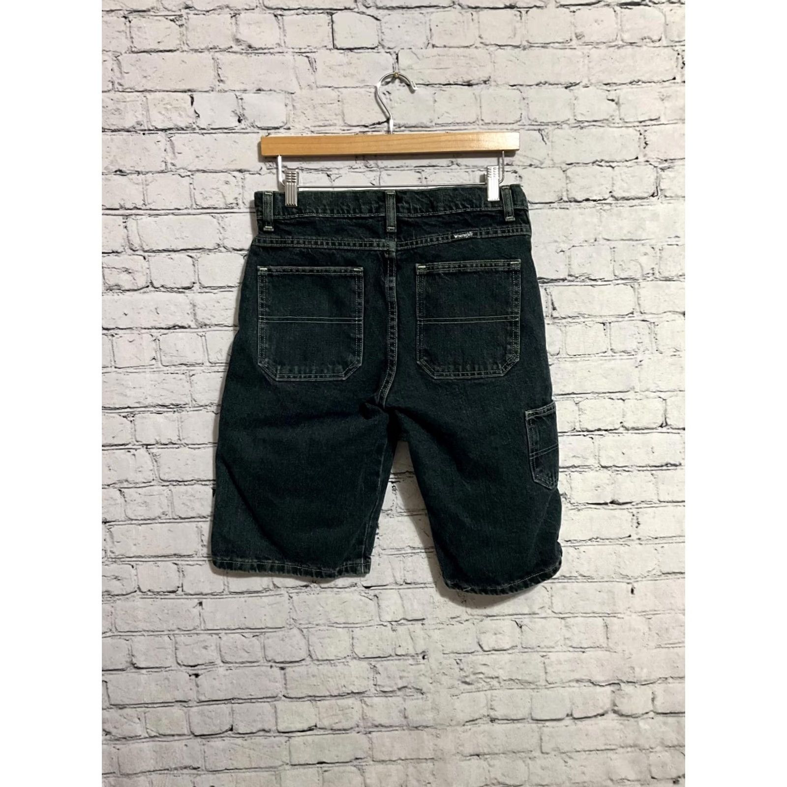 Wrangler Wrangler Denim Shorts Mens 18 Regular XL 30 Dark Blue Button Closure Cotton Blend Casual Denim Shorts Mens Size US 30 / EU 46 - 5 Thumbnail