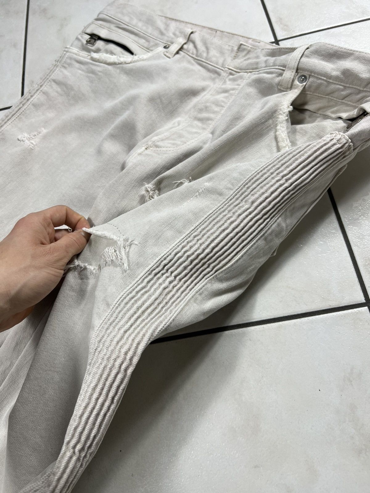 Balmain Archive Balmain biker beige distressed denim pants zippers Size US 34 / EU 50 - 14 Thumbnail