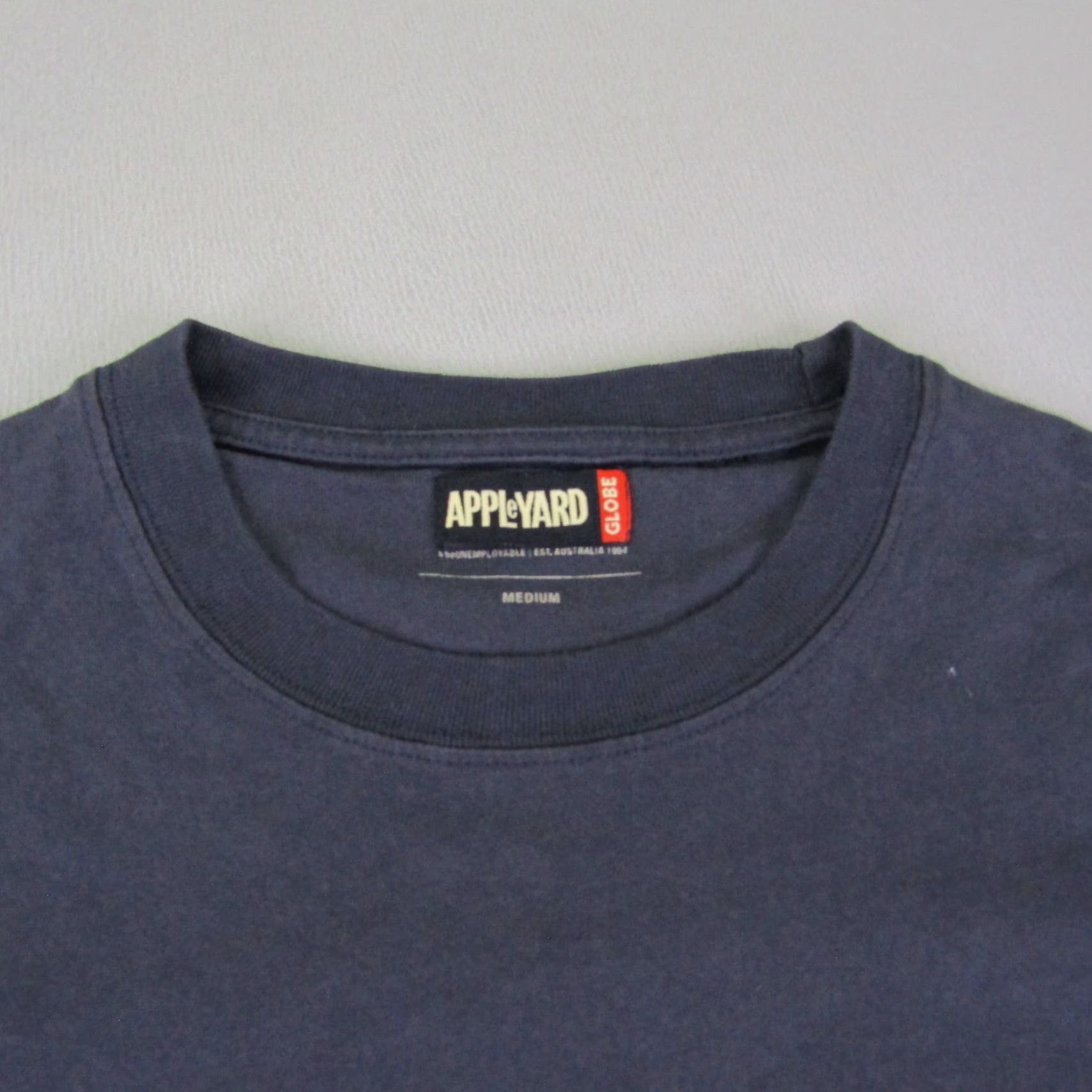 Globe VINTAGE Globe Skateboarding Shirt Mens Medium Blue Cotton Long Sleeve Crew Neck Logo Skater 90s Size US M / EU 48-50 / 2 - 3 Thumbnail