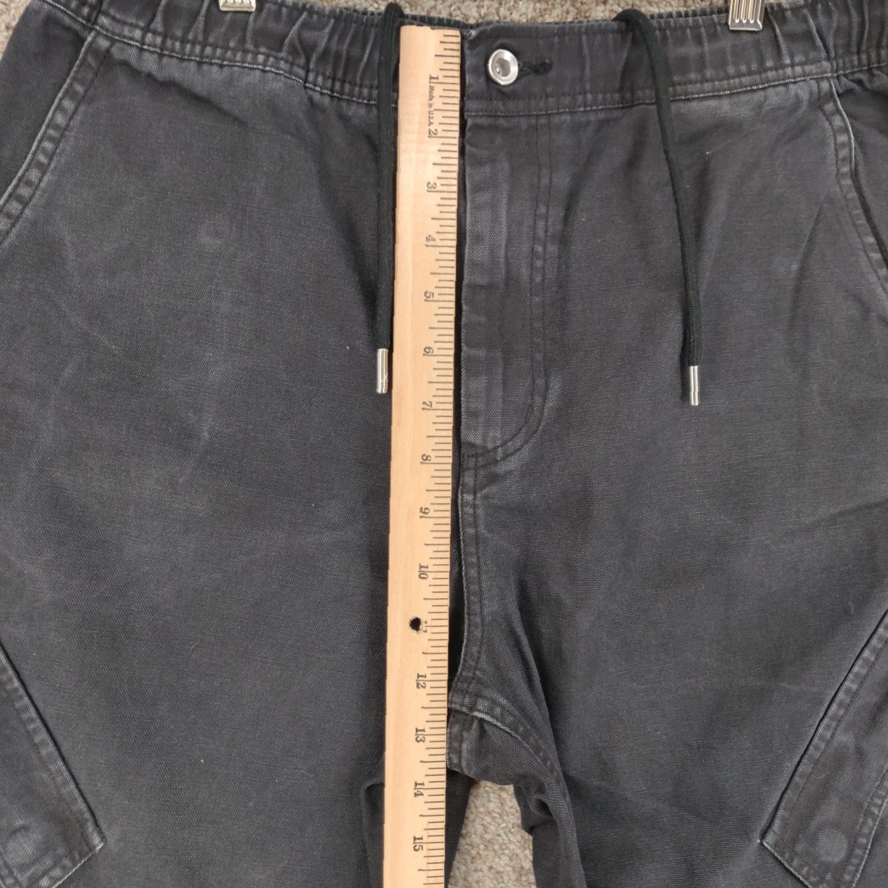 Nike Air Jordan Essentials Chicago Trousers Mens Medium Black FN6364-010 Jumpman Logo Cargo Pants Mens New title may not introduce new info. Size US 31 - 3 Thumbnail