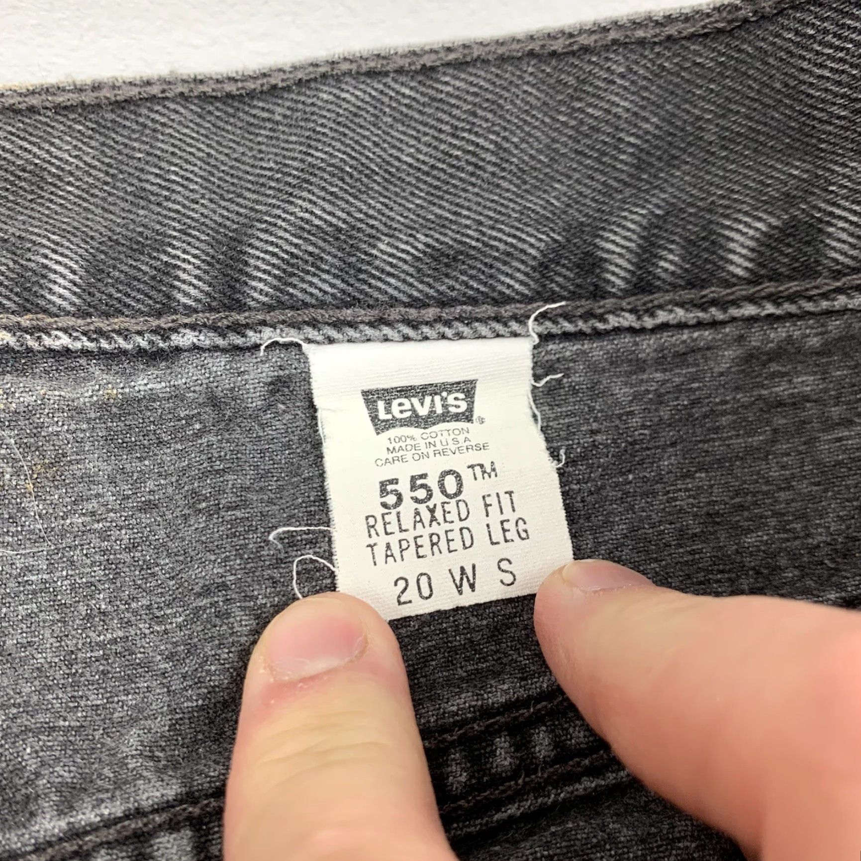 Levi's VINTAGE Levi's Jeans Main Selling Point: Levi's 550 Womens 20 Black Relaxed Tapered Leg 90s 34W 27In Inseam Mens Womens Size 34" / US 12 / IT 48 - 5 Thumbnail