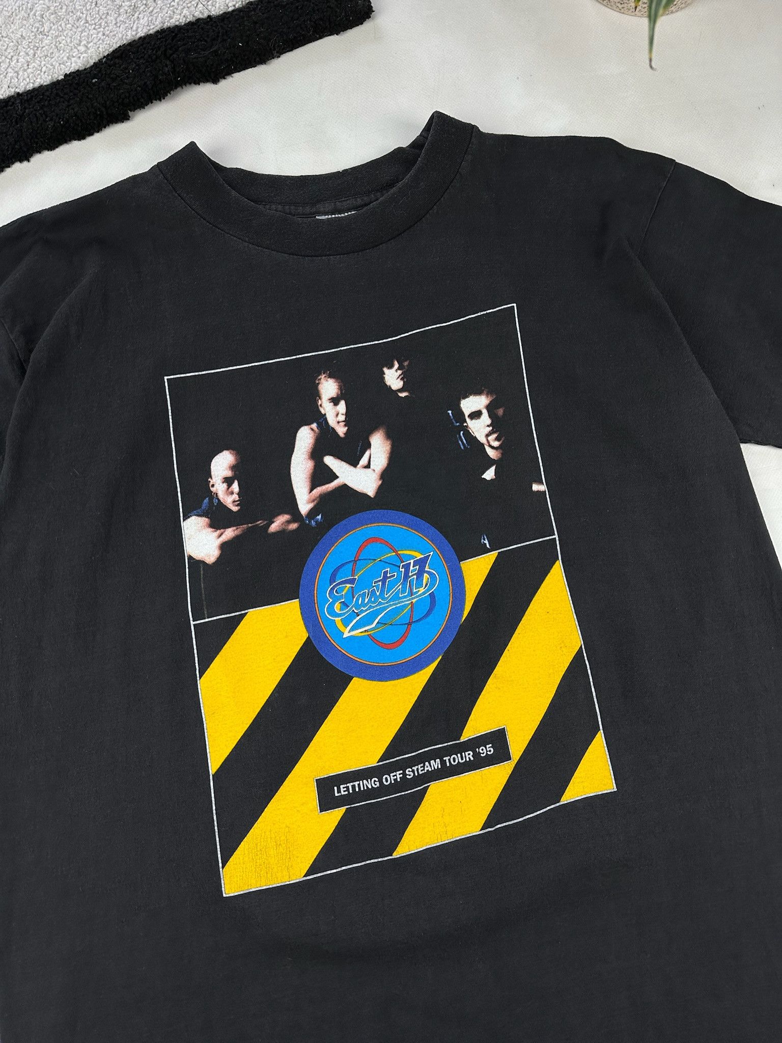Band Tees Vintage East 17 Band TShirt take that backstreet boys nsync Size US L / EU 52-54 / 3 - 2 Thumbnail