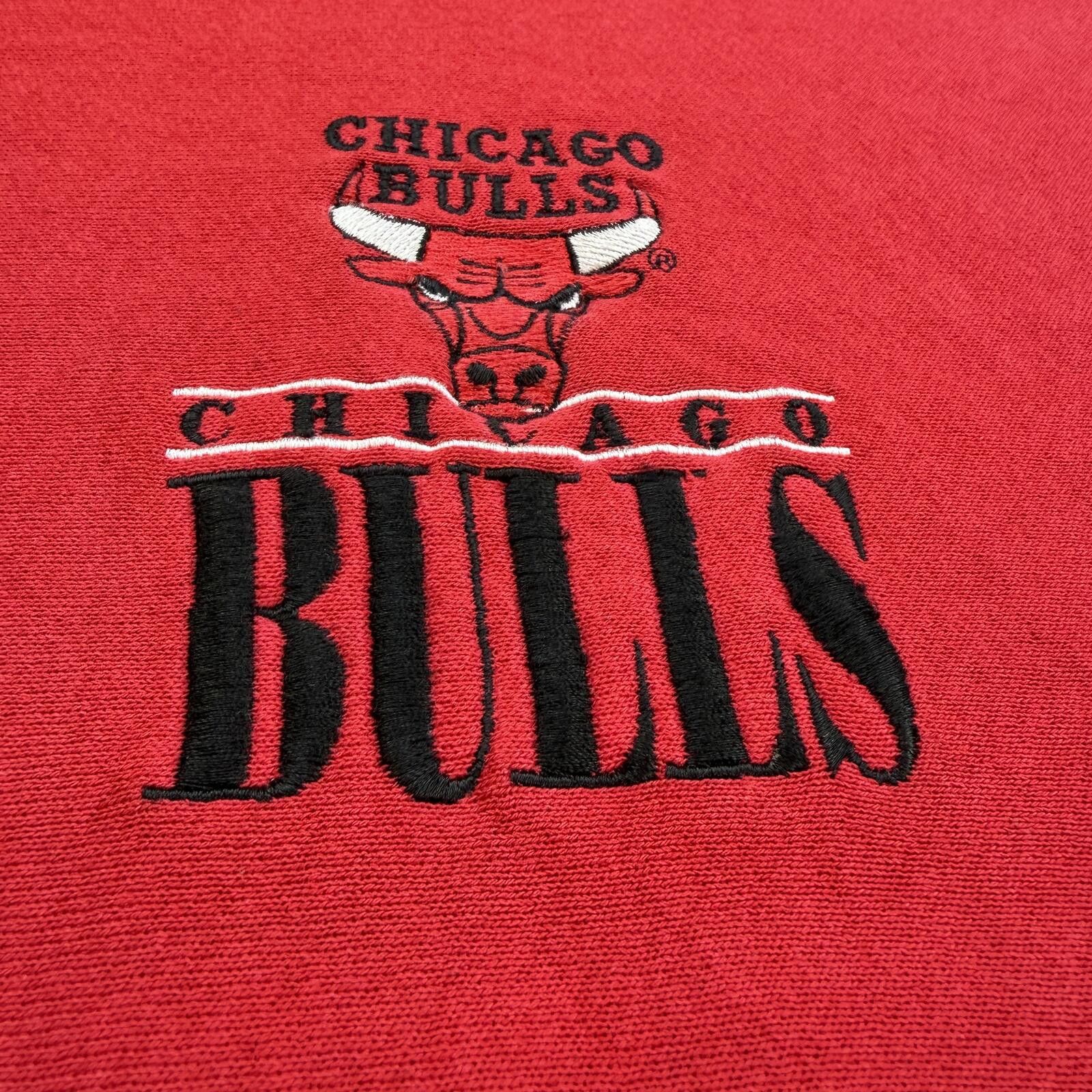 Logo 7 Vintage 90s Chicago Bulls Embroidered Crewneck Sweatshirt Size US L / EU 52-54 / 3 - 6 Thumbnail