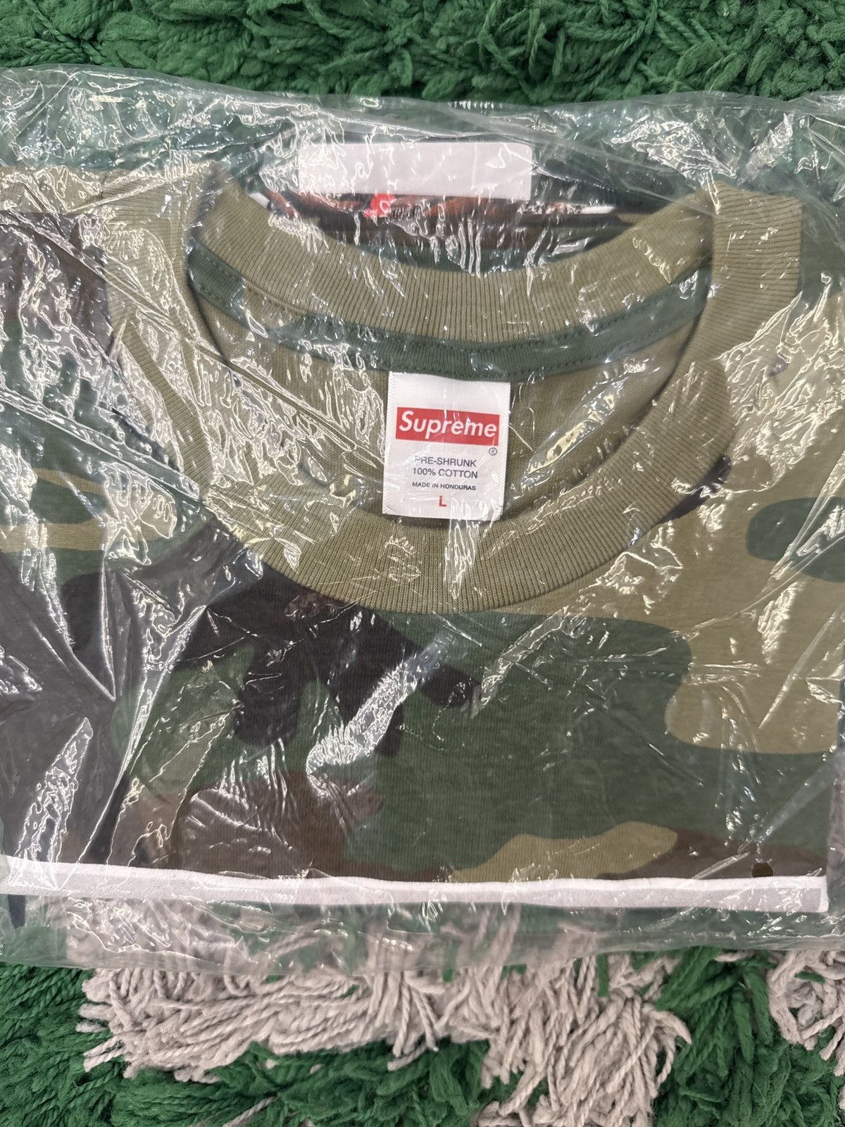 Supreme Supreme Camo playboi carti photo tee Size US L / EU 52-54 / 3 - 2 Thumbnail