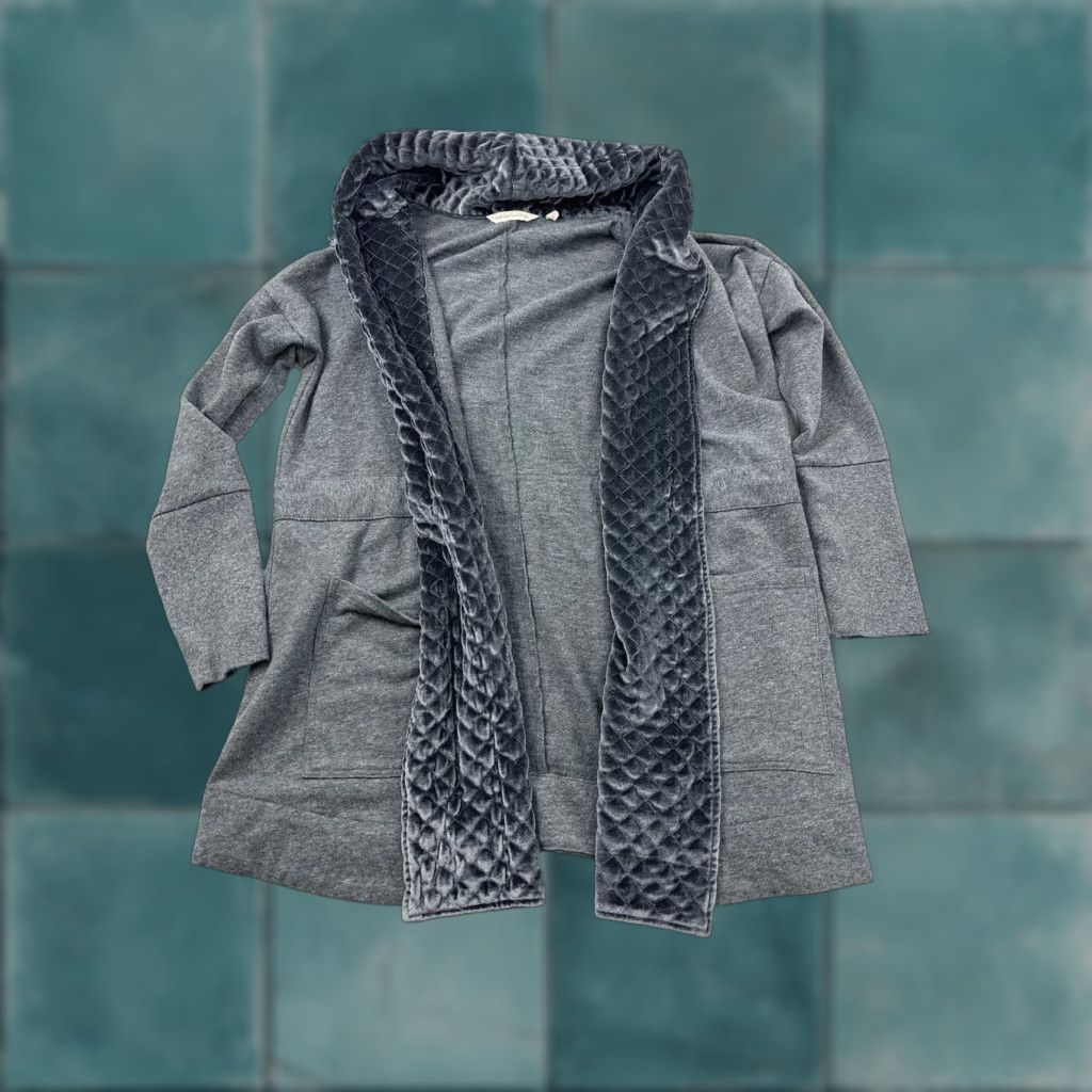 Soft Surroundings Soft Surroundings Sweater Cardigan Women M Grey Velvet Collar Long Sleeve Casual Workwear Size M / US 6-8 / IT 42-44 - 1 Thumbnail