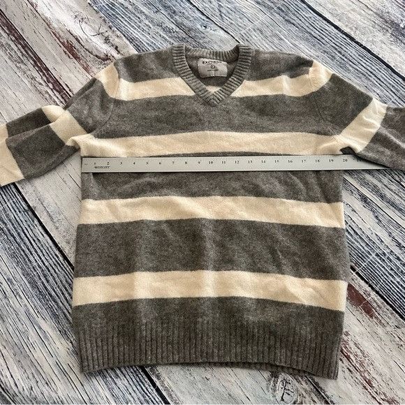 Express Vintage Express 100% Wool V-Neck Sweater in Gray Stripes Y2K Size US L / EU 52-54 / 3 - 9 Thumbnail