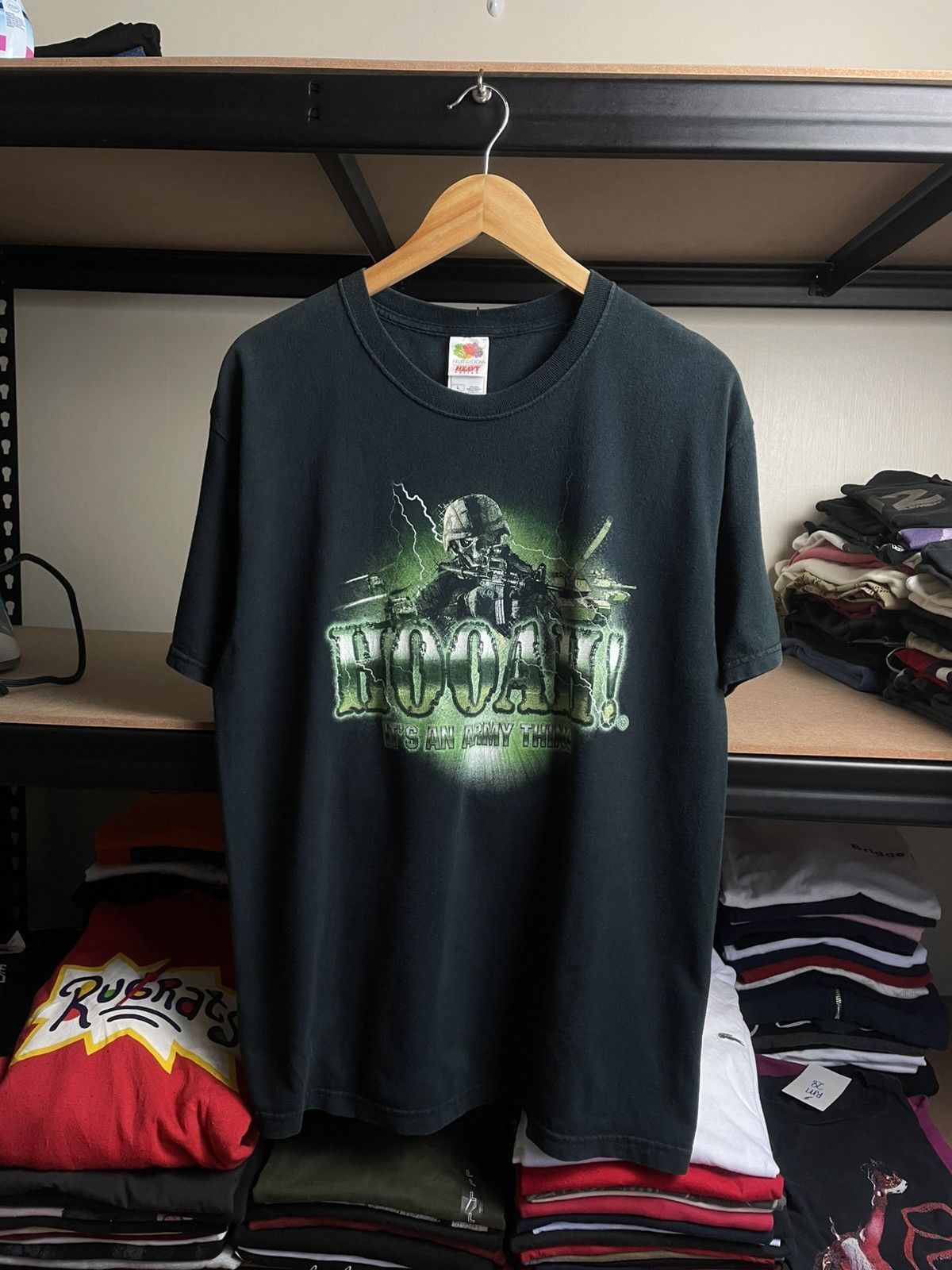 Fruit Of The Loom black Fruit of the Loom "HOOAH!! It's An Army Thing" graphic Size US L / EU 52-54 / 3 - 1 Thumbnail