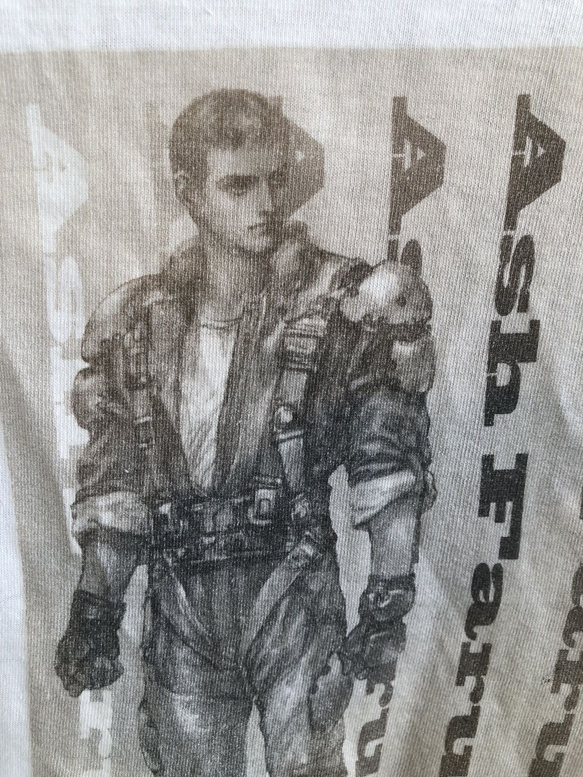 Vintage Vintage FRONT MISSION 2 Ash Faruk Game Tee Size US L / EU 52-54 / 3 - 5 Thumbnail