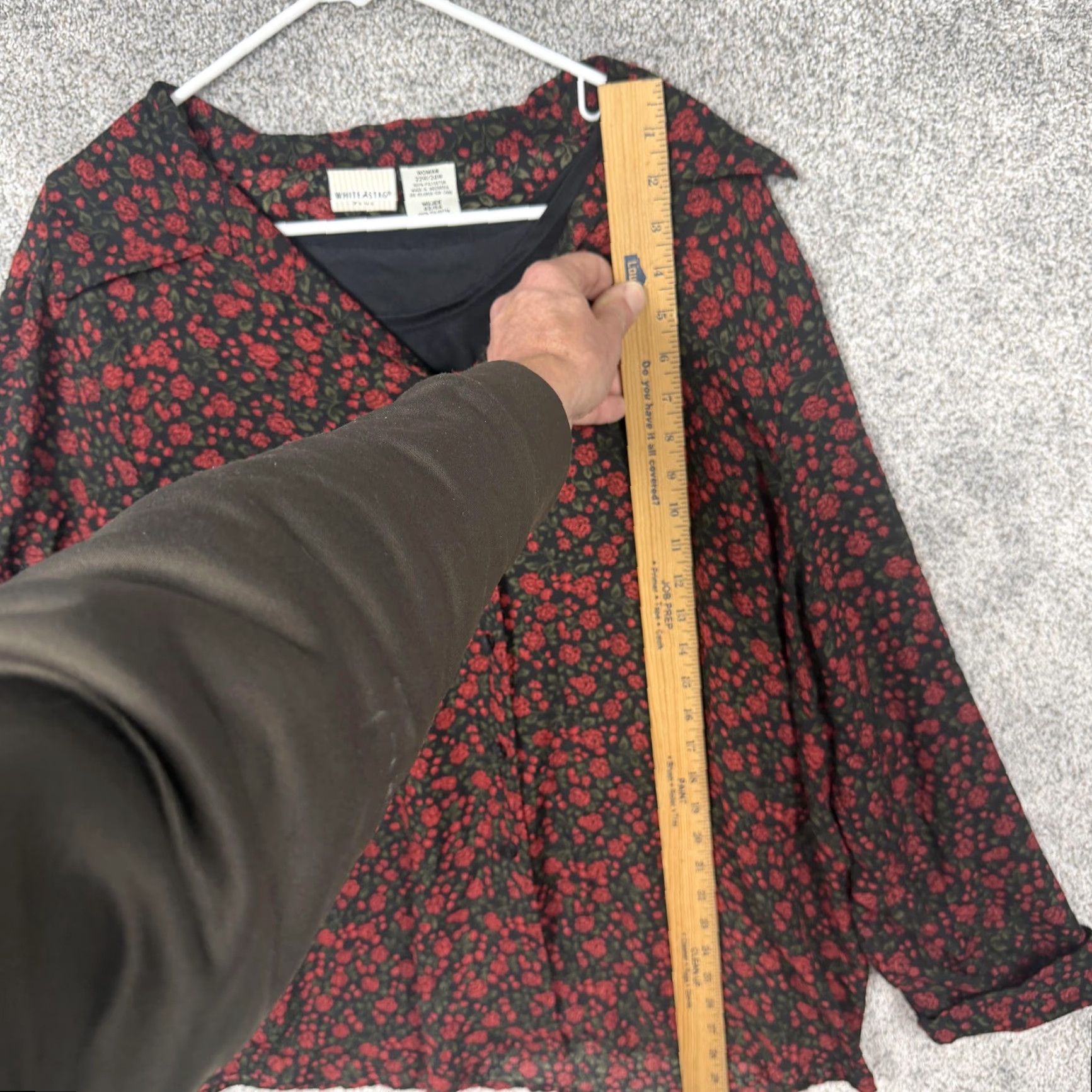 Vintage VINTAGE White Stag Blouse 22W/24W Plus Black Red Floral 90s Grunge Gothic Floral Long Sleeve Button-Up Women Womens Size 4XL / US 24-26 - 2 Thumbnail