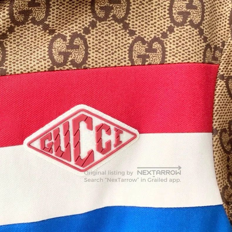 Gucci Gucci ClassicXS. Size US XS / EU 42 / 0 - 5 Thumbnail