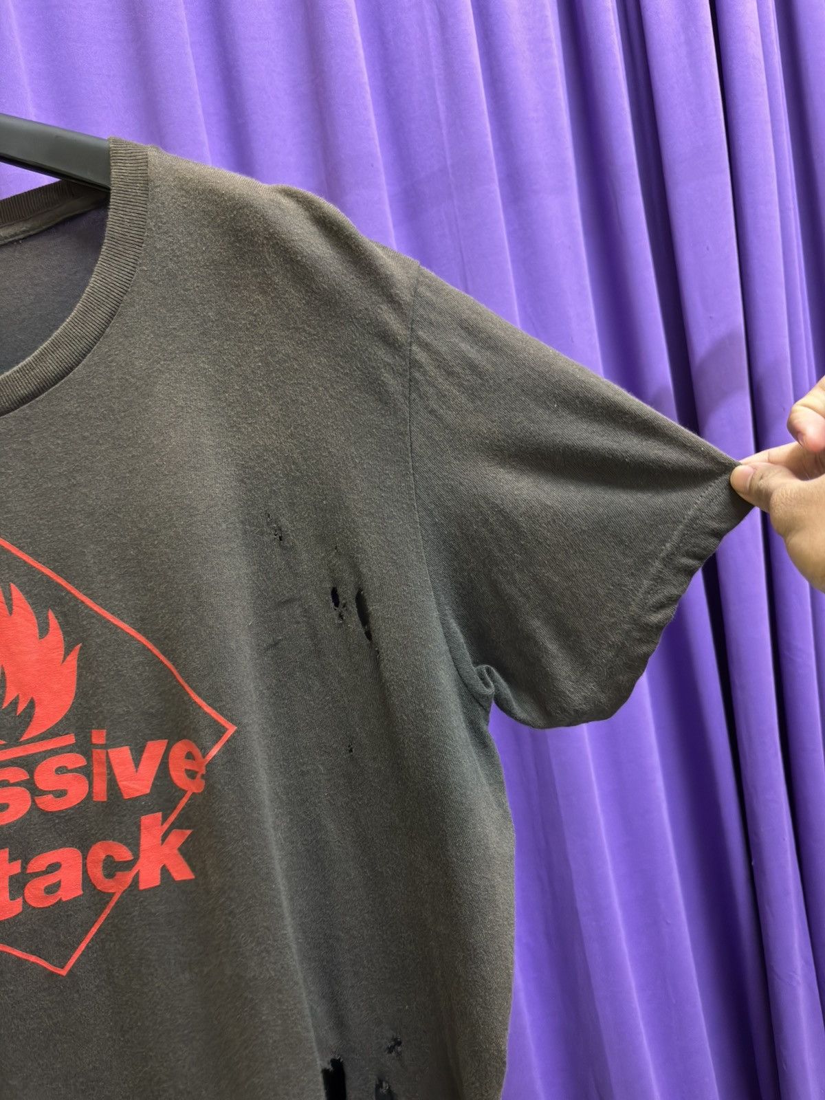 Band Tees rare massive attack distressed sun faded thrashed erd style Size US XL / EU 56 / 4 - 6 Thumbnail