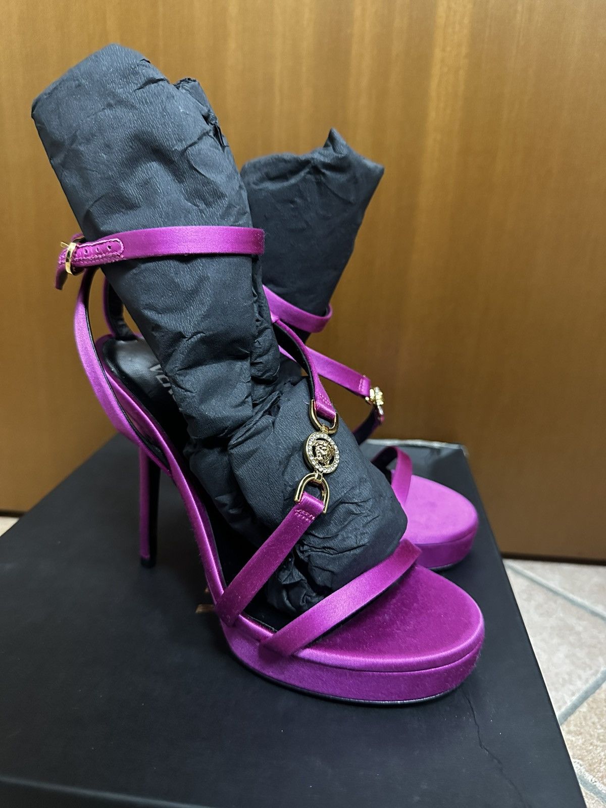 Versace Versace Crystal Medusa 95 Sandals Size US 6 / IT 36 - 11 Thumbnail
